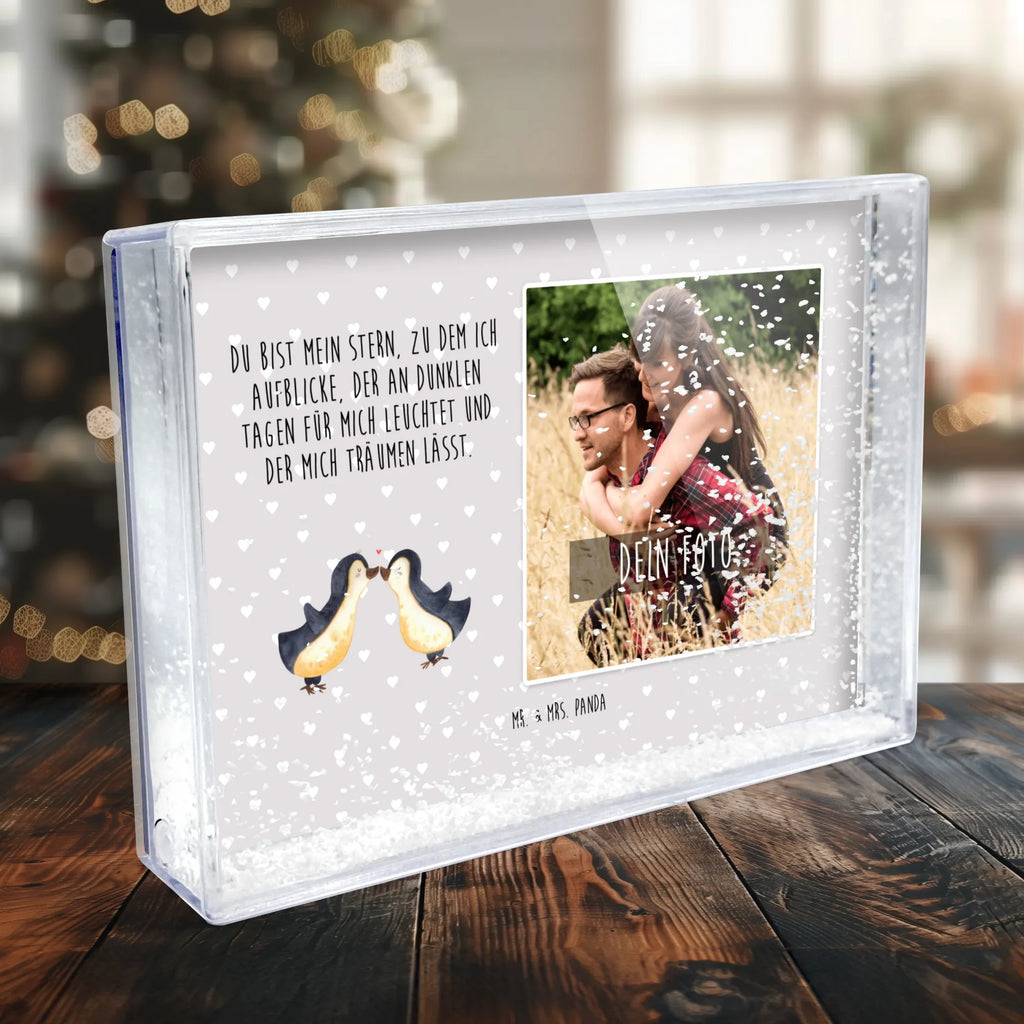 Schüttelrahmen mit Foto Pinguin Liebe Schüttelrahmen mit Foto, Fotogeschenke, Fotogeschenk, Orginalles Fotogeschenk, Bilderrahmen mit Foto, Rahmen mit Foto, Liebe, Partner, Freund, Freundin, Ehemann, Ehefrau, Heiraten, Verlobung, Heiratsantrag, Liebesgeschenk, Jahrestag, Hocheitstag, Liebesbeweis, Gastgeschenk, Pinguin, Pinguine, Pinguin Paar, Verlobter, Geschenkidee, Pinguinpaar, Geschenk Freund, Hochzeit, Paar, Geschenk Hochzeitstag, Hochzeitstag, Verlobte, Pärchen. Liebespaar, Geschenk Freundin, Love, Liebesspruch, Pinguin Liebe