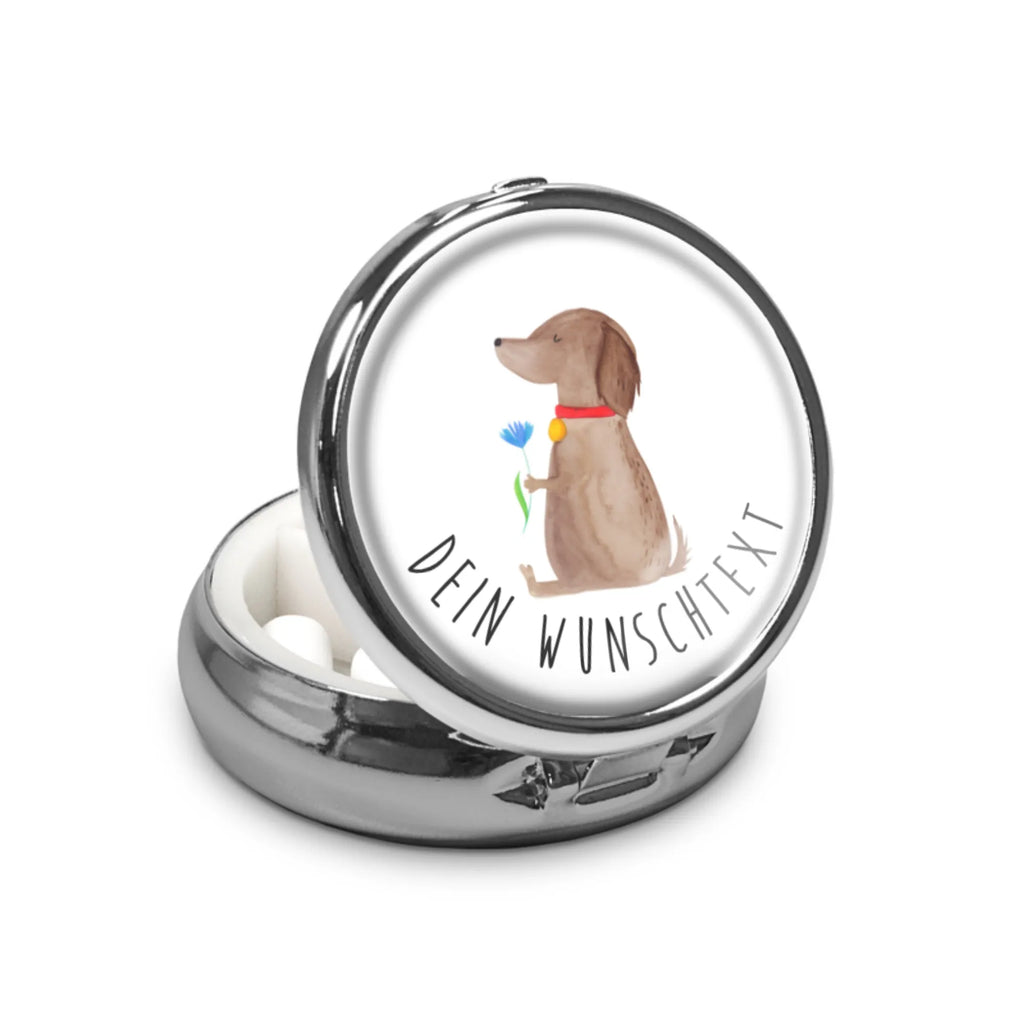 Personalisierte Pillendose Hund Blume Personalisierte Pillendose, Pillen, Tabletten, Personalisierte Dose, Personalisierte Pillenorganizer, Personalisierte Pillendose klein, Personalisierter Tablettenorganizer, Pillendose mit Wunschnamen, Personalisierte Tablettenbox, Hund, Hundemotiv, Haustier, Hunderasse, Tierliebhaber, Hundebesitzer, Sprüche, Hunde, Frauchen, Hundeliebe