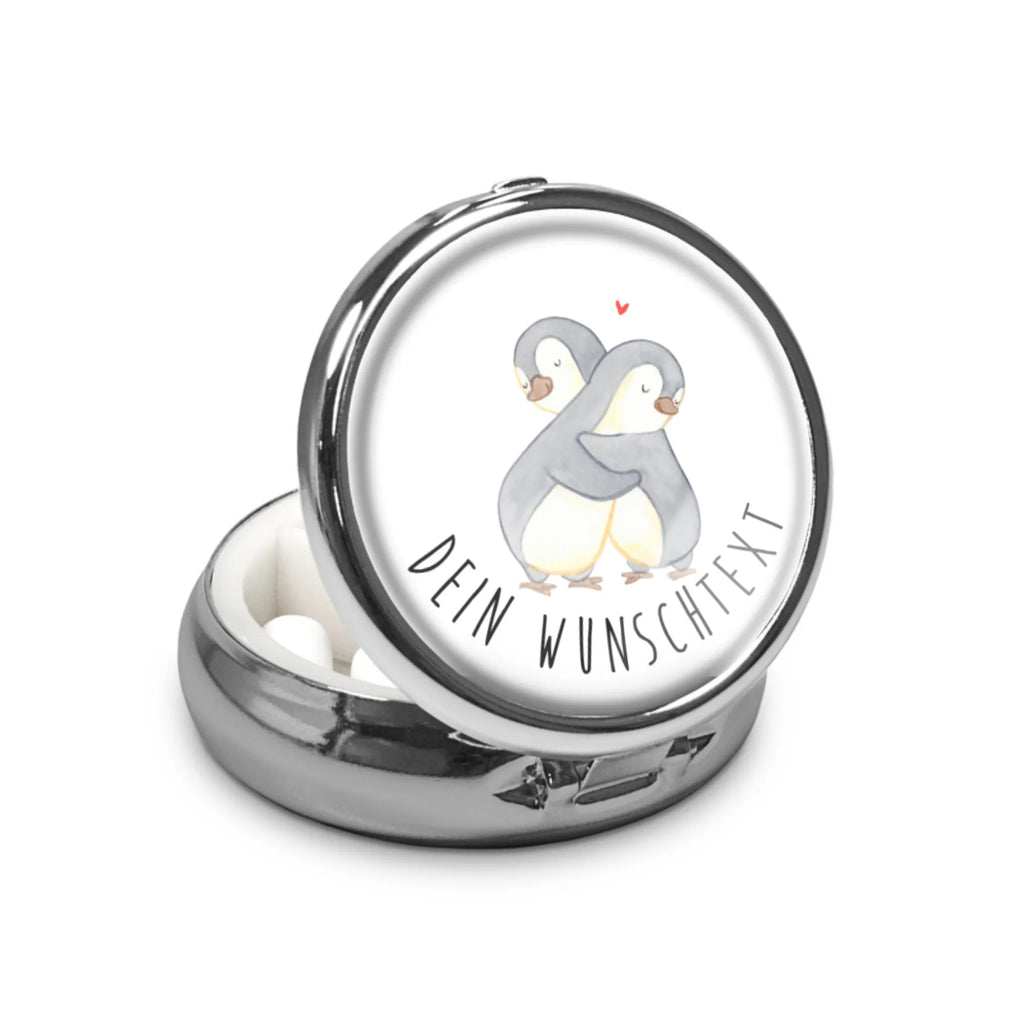 Personalisierte Pillendose Pinguine Kuscheln Personalisierte Tablettenbox, Personalisierte Dose, Personalisierter Tablettenorganizer, Personalisierte Pillenorganizer, Personalisierte Pillendose klein, Pillendose mit Wunschnamen, Personalisierte Pillendose, Pillen, Tabletten, Liebe, Partner, Freund, Freundin, Ehemann, Ehefrau, Heiraten, Verlobung, Heiratsantrag, Liebesgeschenk, Jahrestag, Hocheitstag, Mitbringsel, für Ehemann, Liebesbeweis, Valentinstag, für Männer, Hochzeitstag, Geschenk für Partner, Geschenk für Frauen, Geschenk für Freundin