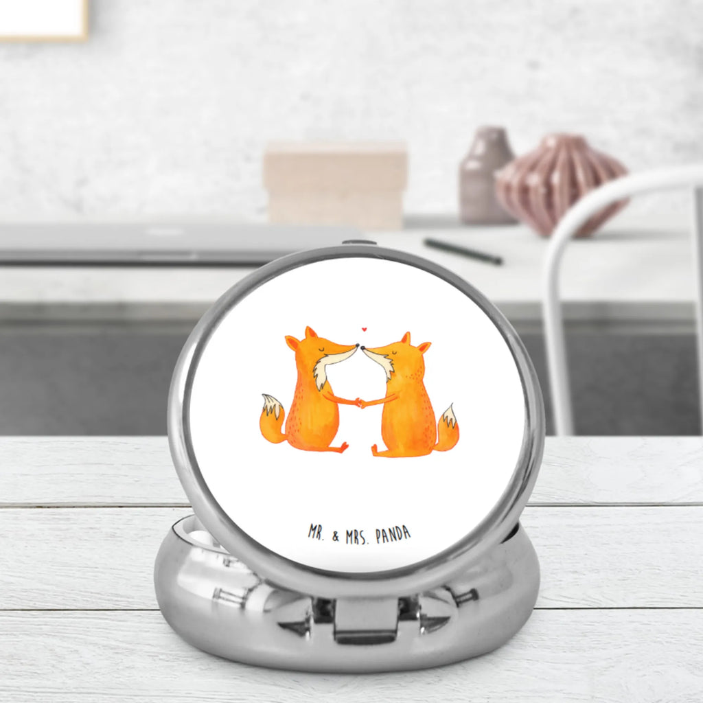 Pillendose Füchse Liebe Pillenorganizer, Tabletten, Tablettenbox, Pillen, Dose, Tablettenorganizer, Pillendose, Pillendose klein, Fuchs, Paar, Freund, Liebe, Ehe, Fox, Füchse, Freundin, Ehemann, Verlobte, Liebesbeweis, Liebespaar, Ehefrau, Partner