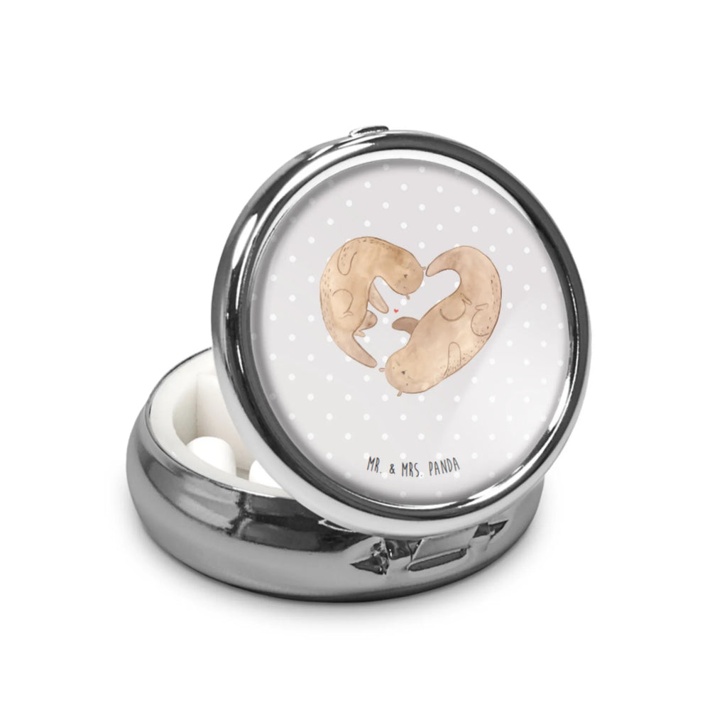 Pillbox otter Heart Pillenorganizer, Tabletten, Pillendose, Tablettenorganizer, Tablettenbox, Dose, Pillendose klein, Pillen, Otter, Fischotter, Seeotter, Bessere Hälfte, Liebesbeweis, Verlobung, Hochzeitstag, gemeinsames Leben, Love you, Jahrestag, Liebe, Liebesgeschenk, Herz