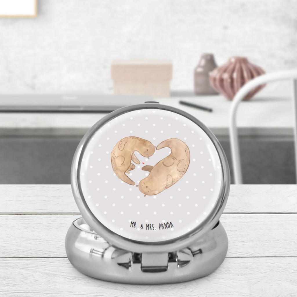 Pillbox otter Heart Pillenorganizer, Tabletten, Pillendose, Tablettenorganizer, Tablettenbox, Dose, Pillendose klein, Pillen, Otter, Fischotter, Seeotter, Bessere Hälfte, Liebesbeweis, Verlobung, Hochzeitstag, gemeinsames Leben, Love you, Jahrestag, Liebe, Liebesgeschenk, Herz