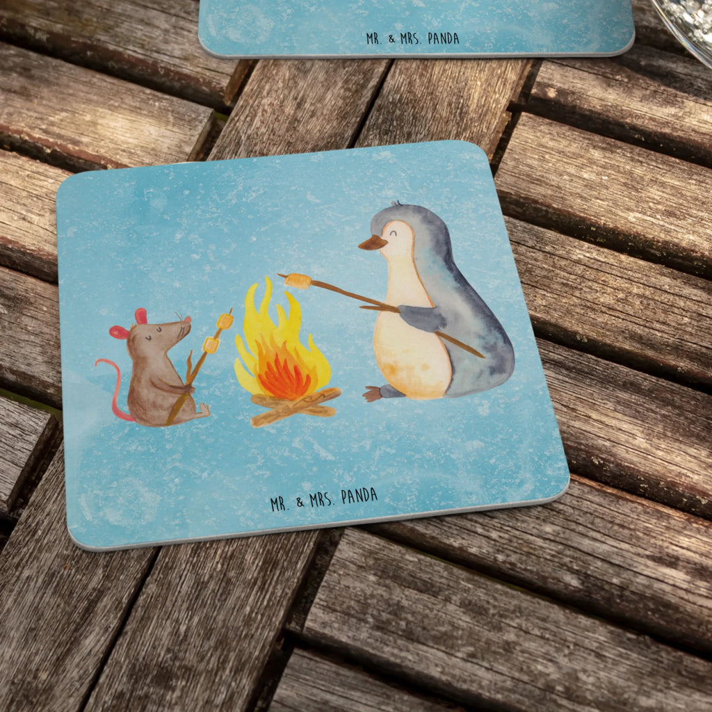 Bierdeckel Pinguin Lagerfeuer Bierdeckel, Gastgeschenk Hochzeit, Tischdeko, Pinguin, Leben, Lagerfeuer, grillen, Motivation, Liebe, Maus, Lebensmotivation, Pinguine, Arbeit, Büroalltag, Marshmallows, Feuer, Job, Büro, Lebensspruch, Neustart
