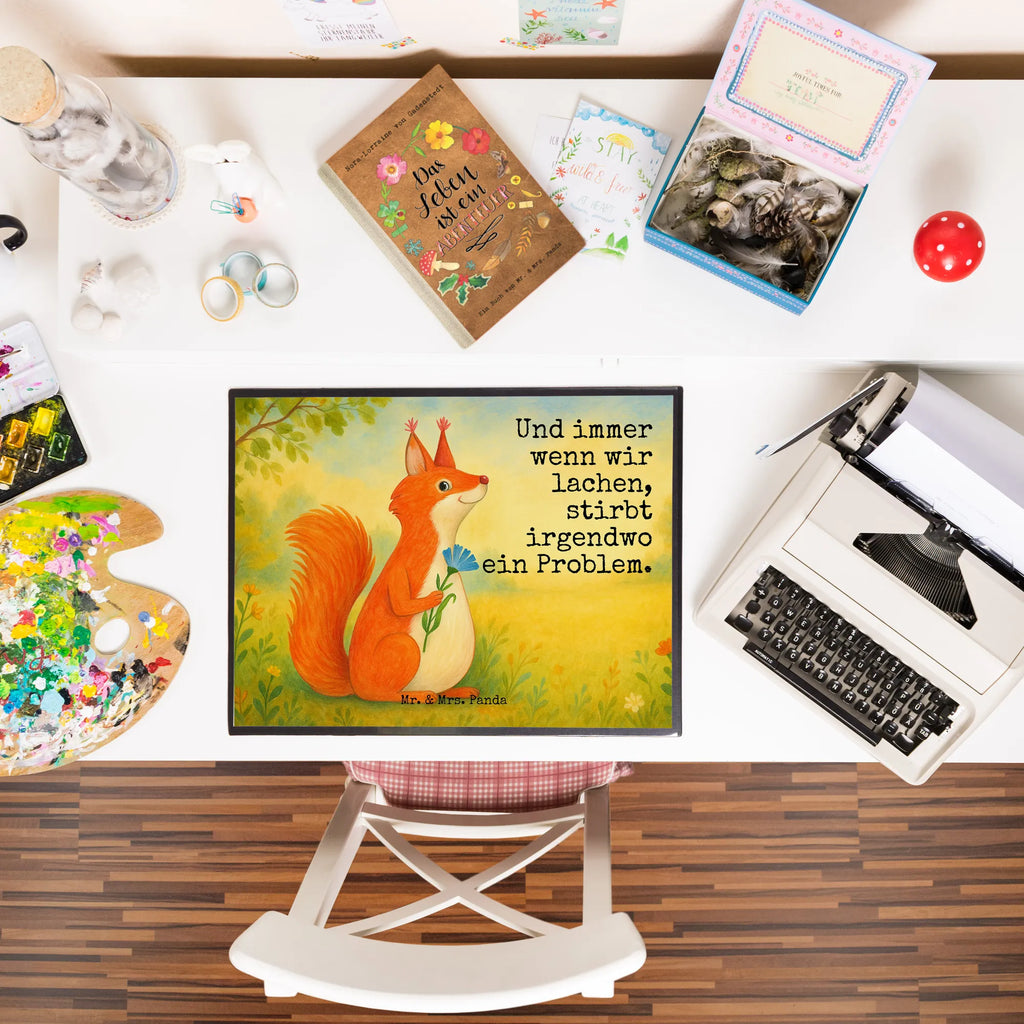 Schreibtischunterlage Eichhörnchen Blume Design Schreibunterlage, Schreibtischauflage, Bürobedarf, Büroartikel, Schreibwaren, Schreibtisch Unterlagen, Schreibtischunterlage Groß, Tiermotive, Gute Laune, lustige Sprüche, Tiere, Eichhörnchen, Eichhorn, Spruch positiv, Lachen, Spaß, Motivation Sprüche, Motivation Bilder, glücklich Spruch, Spruch Deko
