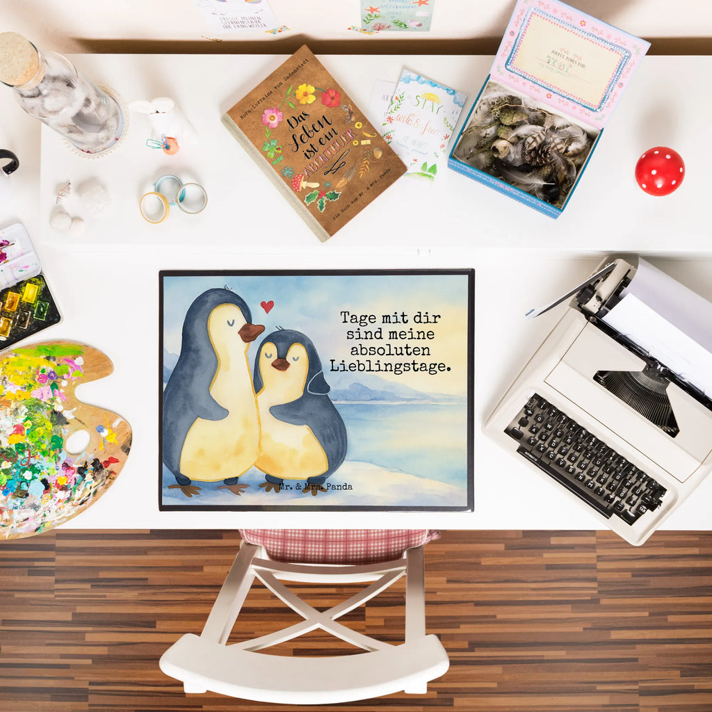 Schreibtischunterlage Pinguin umarmen Design