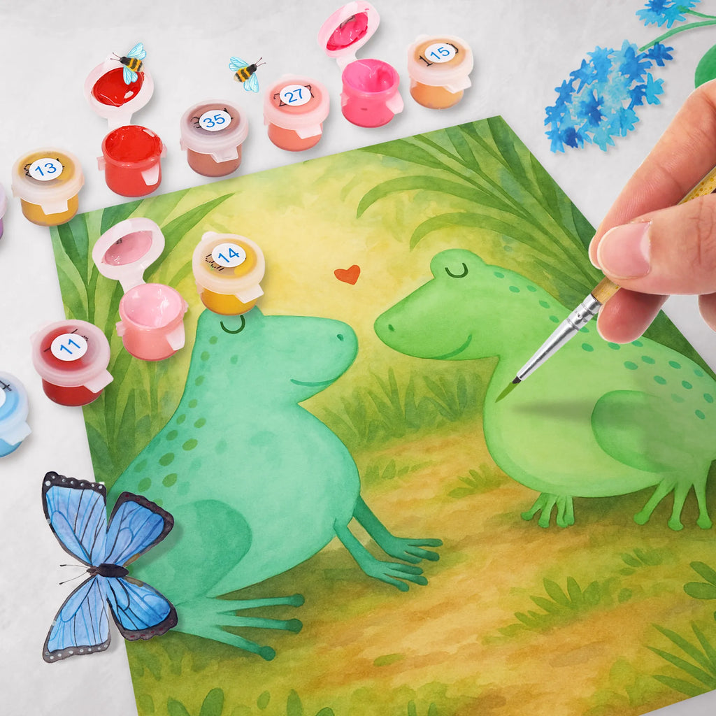 Paint by Numbers Frogs in love Design Kreativität, Bastelidee, Baseln, DIY, Kunstwerk, Ausmalbild, Malen, Künstler, Malen nach Zahlen, Liebe, Partner, Freund, Freundin, Ehemann, Ehefrau, Heiraten, Verlobung, Heiratsantrag, Liebesgeschenk, Jahrestag, Hocheitstag, Froschkönig, Geschenk Hochzeit, Geschenk Freundin, Fröschchen, Geschenk Freund, Verliebt, Frosch, Liebesbeweis, Frösche, Verlobt, Verheiratet, Hochzeitstag