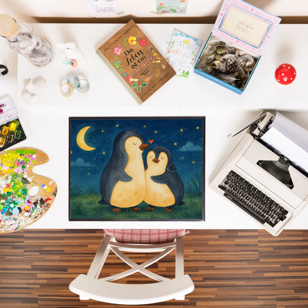 Schreibtischunterlage Pinguine Einschlafen Design Schreibunterlage, Schreibtischauflage, Bürobedarf, Büroartikel, Schreibwaren, Schreibtisch Unterlagen, Schreibtischunterlage Groß, Liebe, Partner, Freund, Freundin, Ehemann, Ehefrau, Heiraten, Verlobung, Heiratsantrag, Liebesgeschenk, Jahrestag, Hocheitstag, Valentinstag, Geschenk für Frauen, Hochzeitstag, Mitbringsel, Geschenk für Freundin, Geschenk für Partner, Liebesbeweis, für Männer, für Ehemann