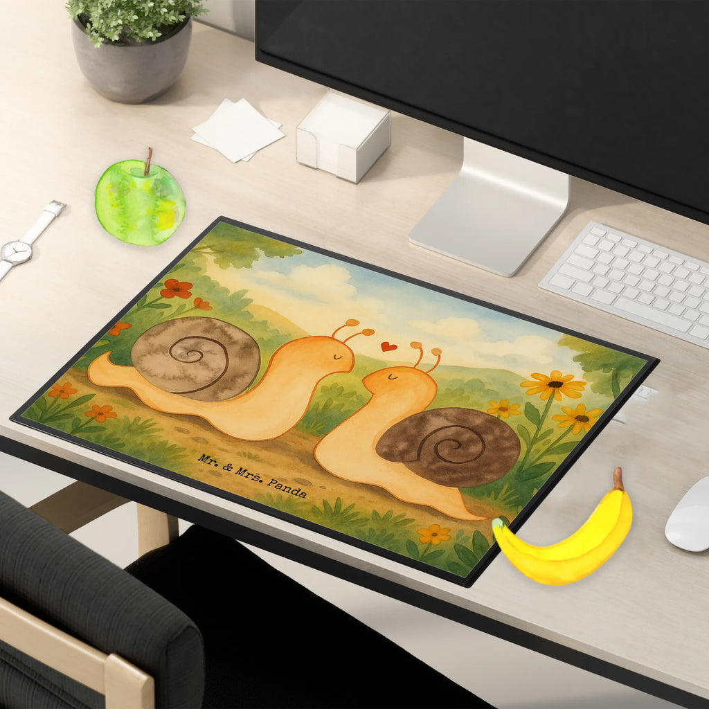 Schreibtischunterlage Schnecken Liebe Design Schreibunterlage, Schreibtischauflage, Bürobedarf, Büroartikel, Schreibwaren, Schreibtisch Unterlagen, Schreibtischunterlage Groß, Liebe, Partner, Freund, Freundin, Ehemann, Ehefrau, Heiraten, Verlobung, Heiratsantrag, Liebesgeschenk, Jahrestag, Hocheitstag