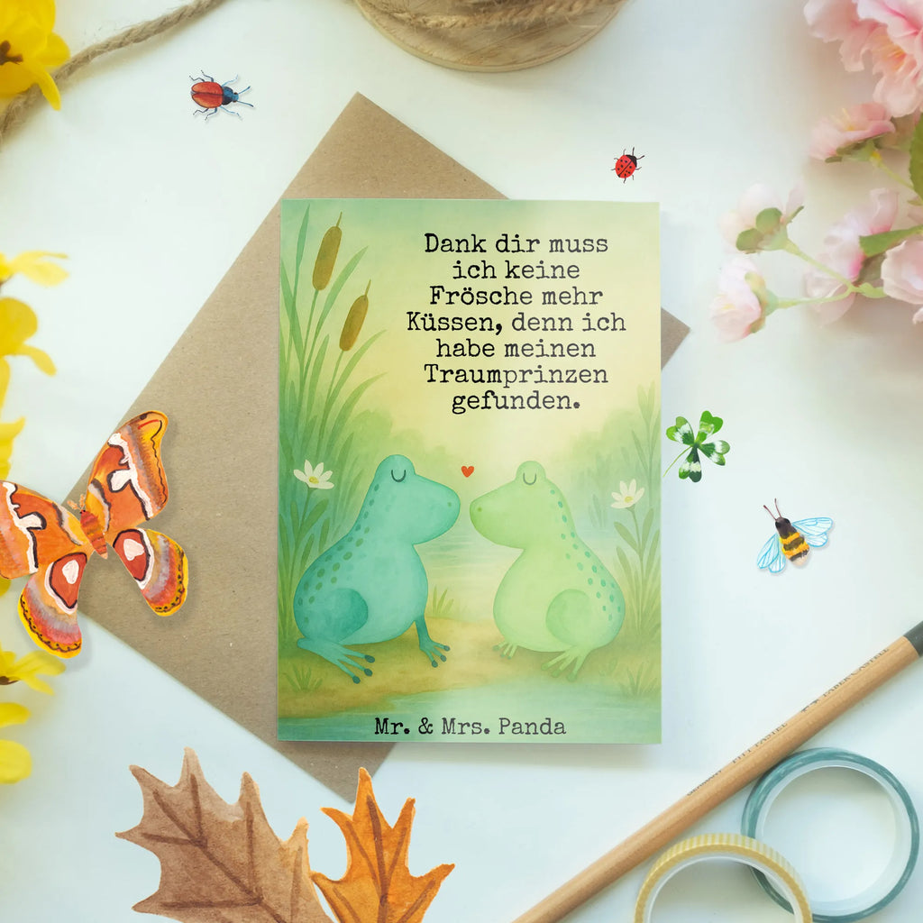Grußkarte Frosch Liebe Design Grußkarte, Klappkarte, Einladungskarte, Glückwunschkarte, Hochzeitskarte, Geburtstagskarte, Karte, Ansichtskarten, Liebe, Partner, Freund, Freundin, Ehemann, Ehefrau, Heiraten, Verlobung, Heiratsantrag, Liebesgeschenk, Jahrestag, Hocheitstag, Verliebt, Verlobt, Verheiratet, Geschenk Freundin, Geschenk Freund, Liebesbeweis, Hochzeitstag, Geschenk Hochzeit, Frosch, Frösche, Froschkönig, Fröschchen