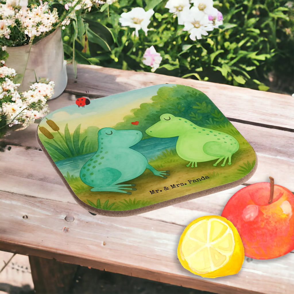 Square coaster Frogs in love Design Tassen Untersetzer, Untersetzer, Glasuntersetzer, Untersetzer Design, Bierdeckel, Korkuntersetzer, Untersetzer aus Holz, Holzuntersetzer, Untersetzer Gläser, Untersetzer Holz, Getränkeuntersetzer, Untersetzer für Gläser, Liebe, Partner, Freund, Freundin, Ehemann, Ehefrau, Heiraten, Verlobung, Heiratsantrag, Liebesgeschenk, Jahrestag, Hocheitstag, Verliebt, Geschenk Freund, Geschenk Freundin, Liebesbeweis, Verheiratet, Hochzeitstag, Froschkönig, Verlobt, Frösche, Fröschchen, Frosch, Geschenk Hochzeit