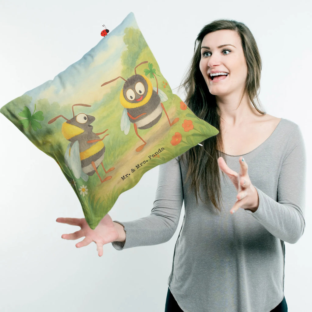 Cushion bees Pair Design Kissenhülle, Kopfkissen, Sofakissen, Dekokissen, Motivkissen, sofakissen, sitzkissen, Kissen, Kissenbezüge, Kissenbezug 40x40, Kissen 40x40, Kissenhülle 40x40, Zierkissen, Couchkissen, Dekokissen Sofa, Sofakissen 40x40, Dekokissen 40x40, Kopfkissen 40x40, Kissen 40x40 Waschbar, Liebe, Partner, Freund, Freundin, Ehemann, Ehefrau, Heiraten, Verlobung, Heiratsantrag, Liebesgeschenk, Jahrestag, Hocheitstag, Valentinstag, Geschenk für Frauen, Hochzeitstag, Mitbringsel, Geschenk für Freundin, Geschenk für Partner, Liebesbeweis, für Männer, für Ehemann, Schildkröten, verliebte Schildkröten