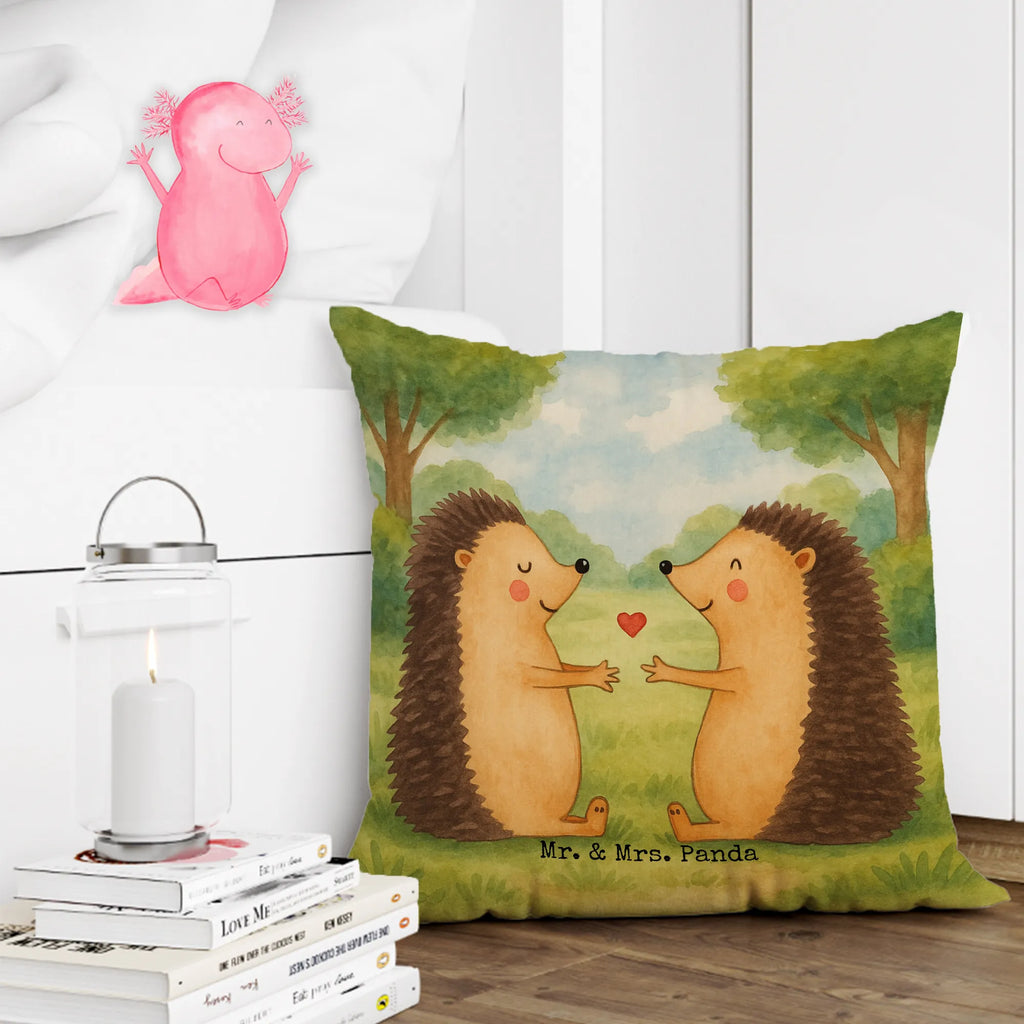 Cushion Hedgehogs in love Design Kissenhülle, Kopfkissen, Sofakissen, Dekokissen, Motivkissen, sofakissen, sitzkissen, Kissen, Kissenbezüge, Kissenbezug 40x40, Kissen 40x40, Kissenhülle 40x40, Zierkissen, Couchkissen, Dekokissen Sofa, Sofakissen 40x40, Dekokissen 40x40, Kopfkissen 40x40, Kissen 40x40 Waschbar, Liebe, Partner, Freund, Freundin, Ehemann, Ehefrau, Heiraten, Verlobung, Heiratsantrag, Liebesgeschenk, Jahrestag, Hocheitstag, Verliebt, Verlobt, Verheiratet, Geschenk, Liebesbeweis, Hochzeitstag, Hochzeit, Igel