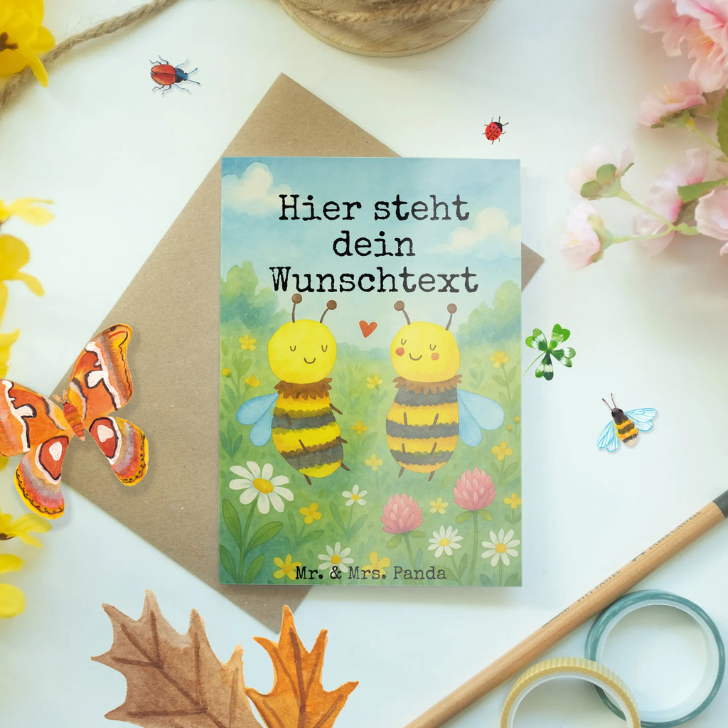 Personalisierte Grußkarte Biene Verliebt Design Personalisierte Grußkarte, Grußkarten personalisiert, Grußkarte mit Namen, Personalisiertere Klappkarte, Grußkarte selbst gestalten, Personalisierte Karte, Grußkarte mit persönlichen Nachrichten, Personalisierte Hochzeitskarte, Grußkarte als Geldgeschenk, Grußkarte selber drucken, Personalisierte Einladungskarte, Personalisierte Geburtstagskarte, Personalisierte Glückwunschkarte, Biene, Wespe, Hummel