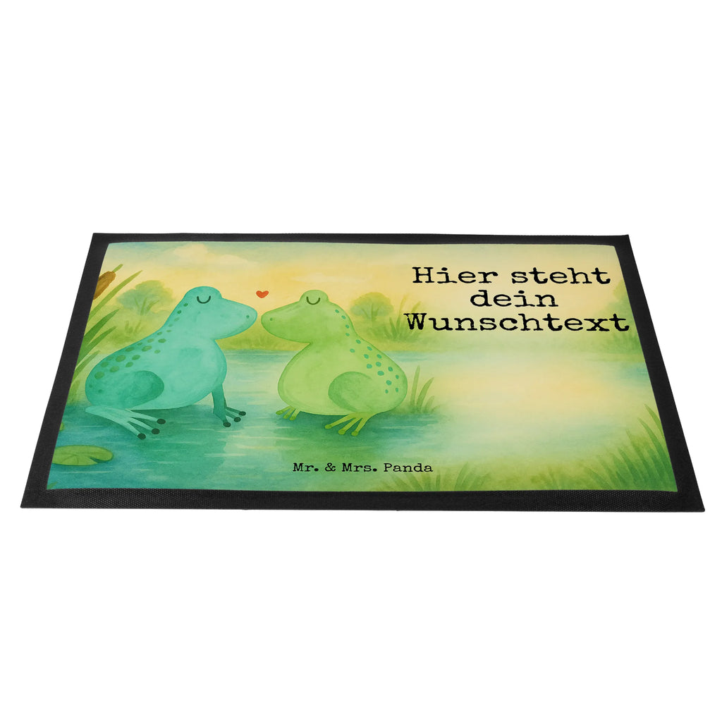 Personalisierte Fußmatte Frosch Liebe Design Fußmatte mit Namen, Personalisieruung, Fußmatte bedrucken, Bedrucken, Namensfussmatte, Wunschnamen, Personalisierte Fußmatte, Haustürmatte personalisiert, Türvorleger personalisiert, Türvorleger mit Namen, Personalisiert, Liebe, Partner, Freund, Freundin, Ehemann, Ehefrau, Heiraten, Verlobung, Heiratsantrag, Liebesgeschenk, Jahrestag, Hocheitstag, Verlobt, Frösche, Geschenk Hochzeit, Frosch, Froschkönig, Verheiratet, Verliebt, Hochzeitstag, Geschenk Freund, Fröschchen, Liebesbeweis, Geschenk Freundin
