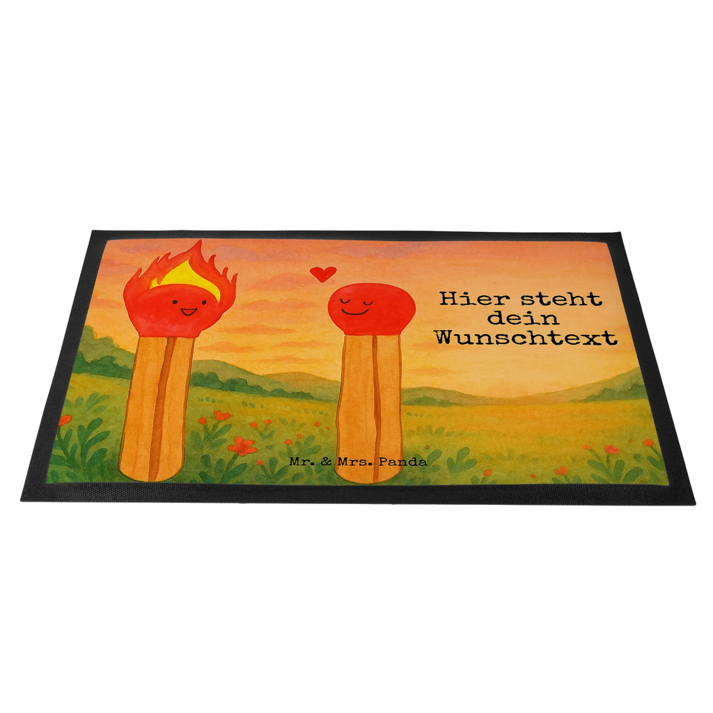 Personalisierte Fußmatte Streichhölzer Design Personalisieruung, Personalisierte Fußmatte, Fußmatte bedrucken, Fußmatte mit Namen, Haustürmatte personalisiert, Namensfussmatte, Bedrucken, Türvorleger personalisiert, Türvorleger mit Namen, Personalisiert, Wunschnamen, Liebe, Partner, Freund, Freundin, Ehemann, Ehefrau, Heiraten, Verlobung, Heiratsantrag, Liebesgeschenk, Jahrestag, Hocheitstag, Streichhölzer