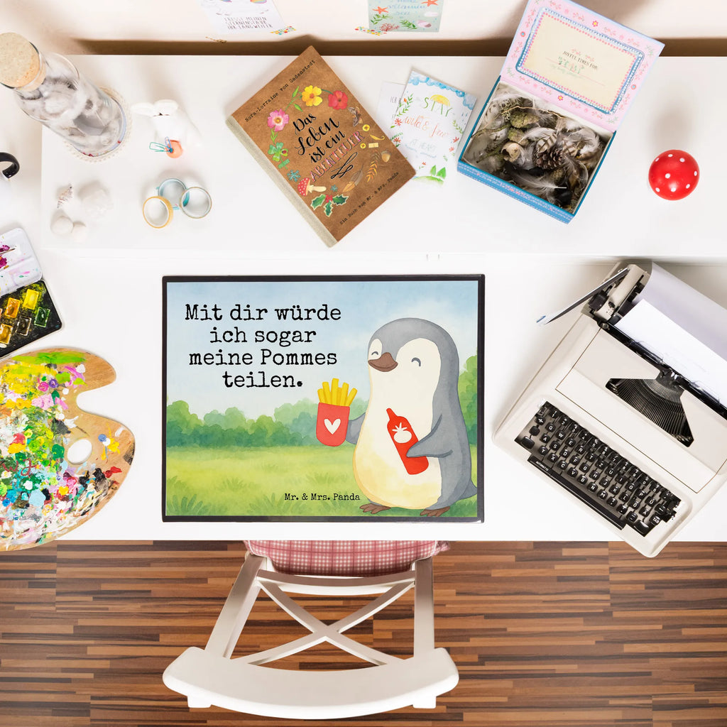 Schreibtischunterlage Pinguin Pommes Design Schreibunterlage, Schreibtischauflage, Bürobedarf, Büroartikel, Schreibwaren, Schreibtisch Unterlagen, Schreibtischunterlage Groß, Liebe, Partner, Freund, Freundin, Ehemann, Ehefrau, Heiraten, Verlobung, Heiratsantrag, Liebesgeschenk, Jahrestag, Hocheitstag, Valentinstag, Geschenk für Frauen, Hochzeitstag, Mitbringsel, Geschenk für Freundin, Geschenk für Partner, Liebesbeweis, für Männer, für Ehemann