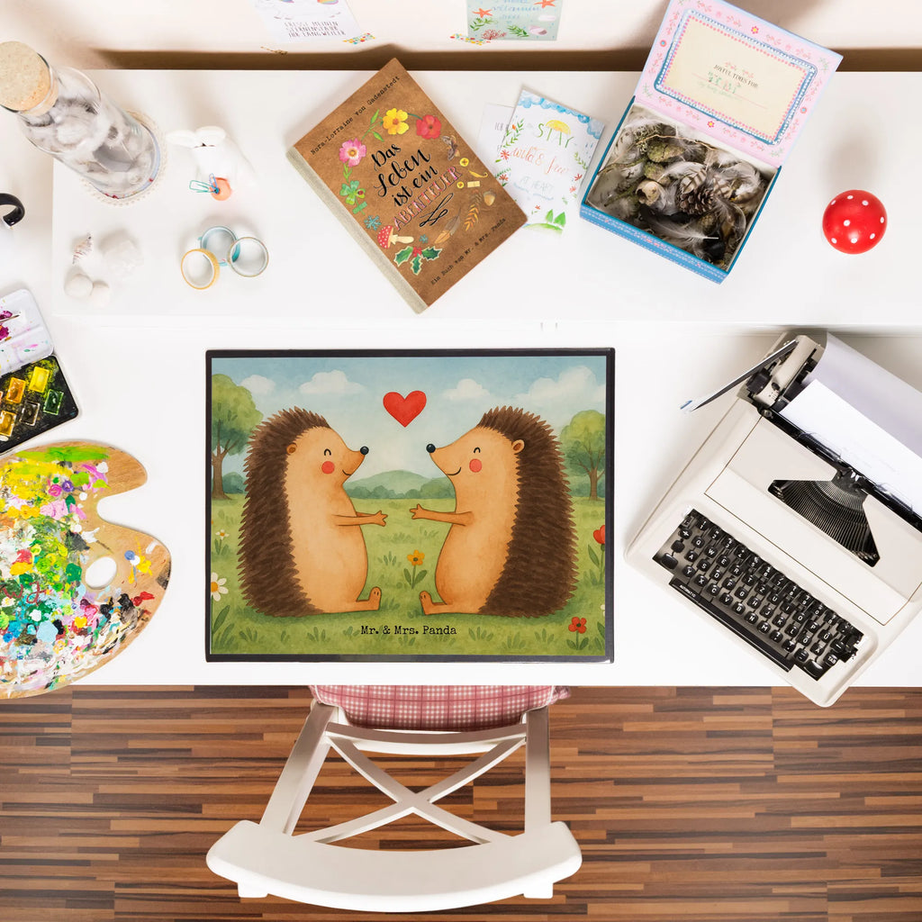 Schreibtischunterlage Igel Liebe Design Schreibtischauflage, Schreibtischunterlage Groß, Schreibtisch Unterlagen, Schreibunterlage, Büroartikel, Schreibwaren, Bürobedarf, Liebe, Partner, Freund, Freundin, Ehemann, Ehefrau, Heiraten, Verlobung, Heiratsantrag, Liebesgeschenk, Jahrestag, Hocheitstag, Igel, Hochzeitstag, Verheiratet, Geschenk, Hochzeit, Verlobt, Verliebt, Liebesbeweis