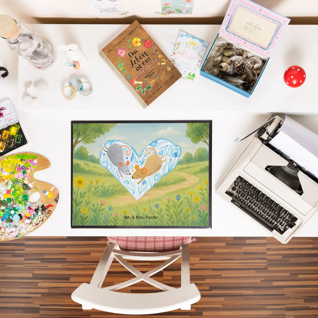 Schreibtischunterlage Mäuse Herz Design Schreibunterlage, Schreibtischauflage, Bürobedarf, Büroartikel, Schreibwaren, Schreibtisch Unterlagen, Schreibtischunterlage Groß, Liebe, Partner, Freund, Freundin, Ehemann, Ehefrau, Heiraten, Verlobung, Heiratsantrag, Liebesgeschenk, Jahrestag, Hocheitstag, Maus, Mäuse, Liebesbotschaft, Liebesbeweis, Hochzeit, Lieblingsmensch, Gemeinsamkeit, Love, Geschenk für zwei