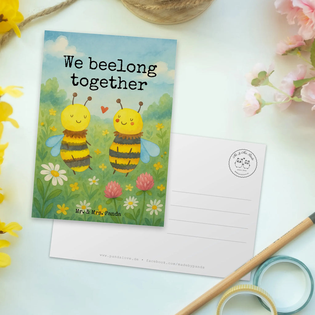 Postkarte Biene Verliebt Design Geschenkkarte, Einladung Geburtstag, Geburtstagskarte, Ansichtskarten, Einladungskarte, Ansichtskarte, Grußkarte, Einladung, Dankeskarte, Postkarte, Karte, Einladungskarten Geburtstag, Biene, Wespe, Hummel