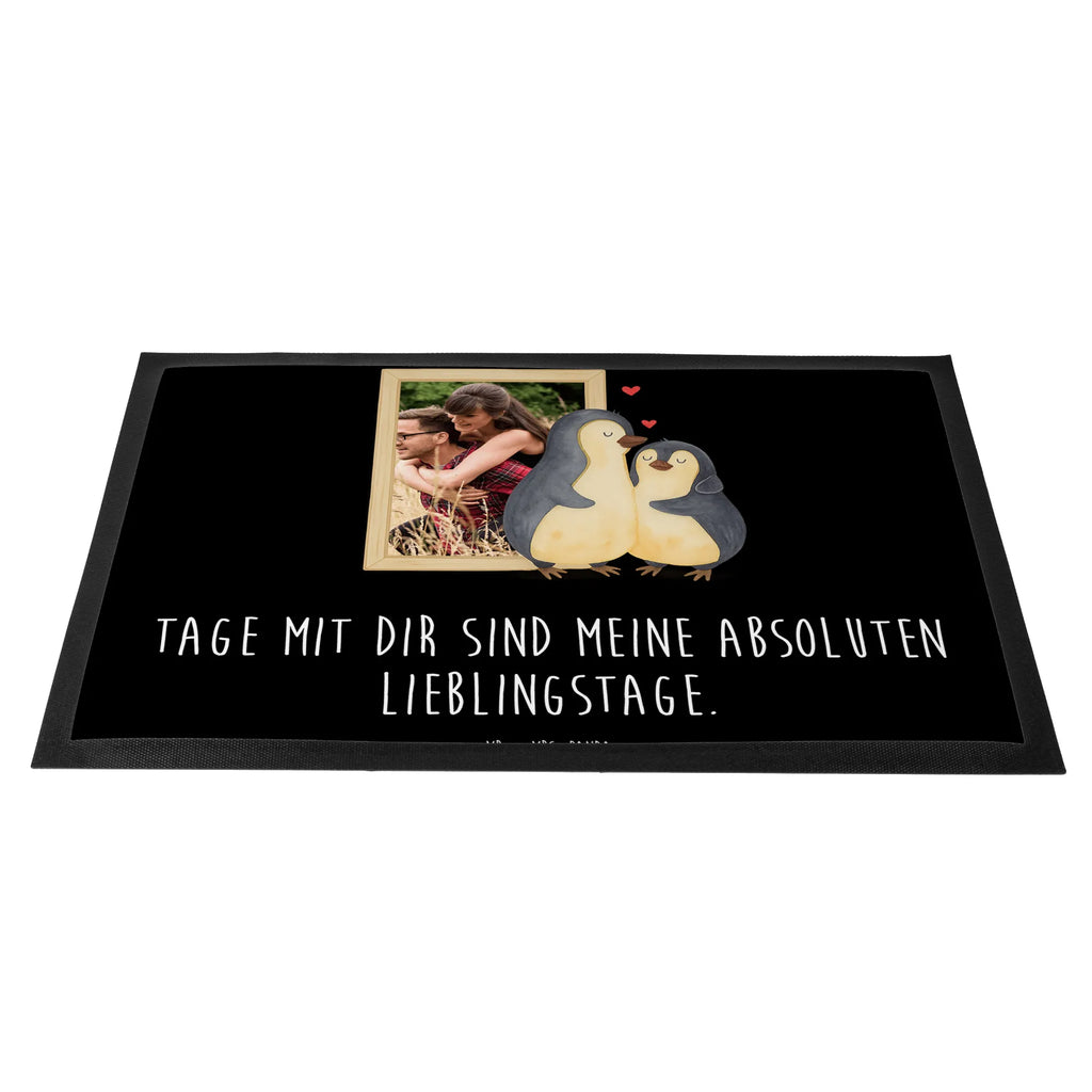 Personalized Photo Doormat Penguin embrace Design Personalisierte Foto Fußmatte, Pinguin, Verlobung, Hochzeitstag, Liebesbeweis, Liebesgeschenk, Liebespaar, Jahrestag, Hochzeit, Liebe, Hochzeitsgeschenk