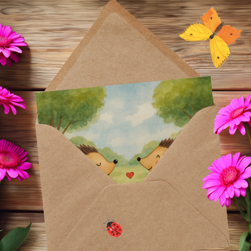 Karta Deluxe Miłość jeży Design Karte, Grußkarte, Klappkarte, Einladungskarte, Glückwunschkarte, Hochzeitskarte, Geburtstagskarte, Hochwertige Grußkarte, Hochwertige Klappkarte, Liebe, Partner, Freund, Freundin, Ehemann, Ehefrau, Heiraten, Verlobung, Heiratsantrag, Liebesgeschenk, Jahrestag, Hocheitstag, Verliebt, Verlobt, Verheiratet, Geschenk, Liebesbeweis, Hochzeitstag, Hochzeit, Igel