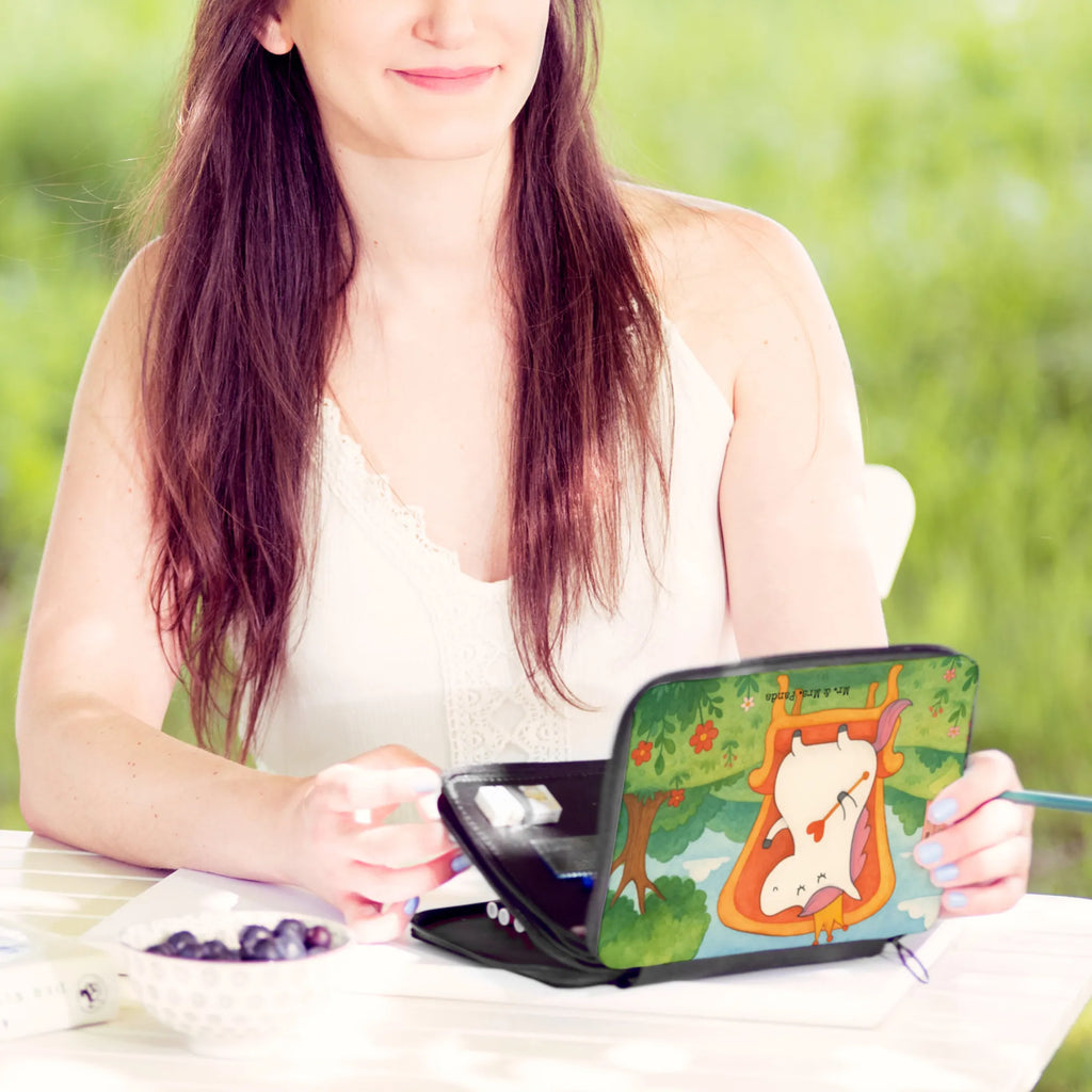 Federmappe Einhorn Prinzessin Design Kinder Federmappe, Schule, Schülerin, Bestückte Federmappe, Stifte Etui, Stiftetasche, Schüler, Geschenk, Einschulung, Grundschule, Büro Stifte Etui, Federmappe Einschulung, Federmäppchen bedruckt, Stifterolle, Kind, Federmäppchen, Motiv, Federmappe, Einhorn, Einhörner, Einhorn Deko, Unicorn, Monat, Prinzessin, Geburtstagsgeschenk, Geburtstag