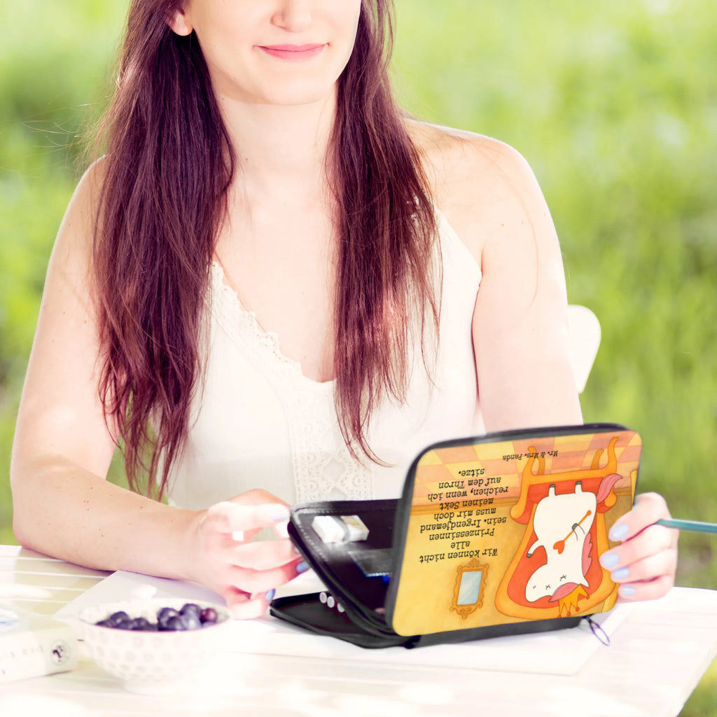 Federmappe Einhorn Prinzessin Design Kinder Federmappe, Schule, Schülerin, Bestückte Federmappe, Stifte Etui, Stiftetasche, Schüler, Geschenk, Einschulung, Grundschule, Büro Stifte Etui, Federmappe Einschulung, Federmäppchen bedruckt, Stifterolle, Kind, Federmäppchen, Motiv, Federmappe, Einhorn, Einhörner, Einhorn Deko, Unicorn, Monat, Prinzessin, Geburtstagsgeschenk, Geburtstag