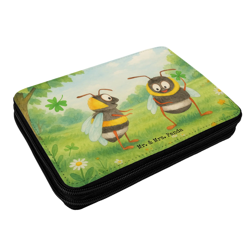 Federmappe Bienen Paar Design Büro Stifte Etui, Federmäppchen, Stifte Etui, Geschenk, Schülerin, Motiv, Kinder Federmappe, Federmäppchen bedruckt, Federmappe Einschulung, Grundschule, Kind, Schüler, Stifterolle, Bestückte Federmappe, Stiftetasche, Einschulung, Federmappe, Schule, Liebe, Partner, Freund, Freundin, Ehemann, Ehefrau, Heiraten, Verlobung, Heiratsantrag, Liebesgeschenk, Jahrestag, Hocheitstag, für Ehemann, für Männer, Schildkröten, Liebesbeweis, Geschenk für Partner, Hochzeitstag, Mitbringsel, Geschenk für Freundin, verliebte Schildkröten, Geschenk für Frauen, Valentinstag