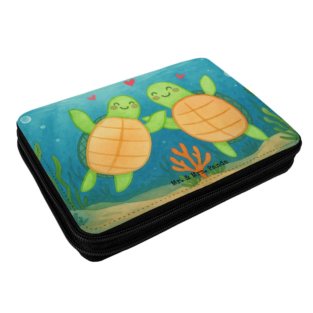 Leather folder turtles Pair Design Schülerin, Federmappe, Stifte Etui, Federmäppchen, Bestückte Federmappe, Büro Stifte Etui, Grundschule, Federmappe Einschulung, Stifterolle, Federmäppchen bedruckt, Kind, Stiftetasche, Geschenk, Motiv, Schule, Einschulung, Kinder Federmappe, Schüler, Liebe, Partner, Freund, Freundin, Ehemann, Ehefrau, Heiraten, Verlobung, Heiratsantrag, Liebesgeschenk, Jahrestag, Hocheitstag, Hochzeitstag, Geschenk für Frauen, Geschenk für Partner, für Ehemann, Valentinstag, Geschenk für Freundin, Liebesbeweis, für Männer, Mitbringsel