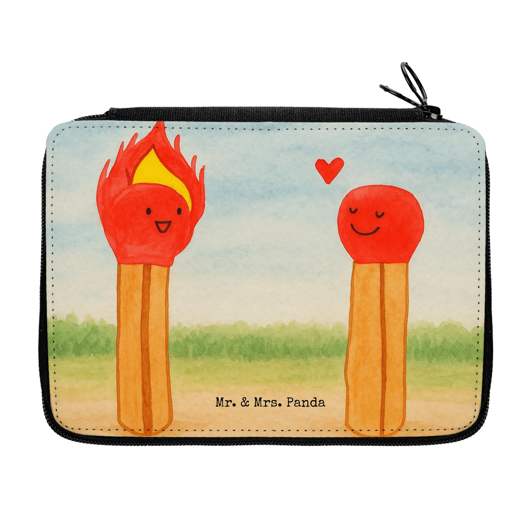Piórnik Zapałki Design Federmappe, Stiftetasche, Stifte Etui, Schule, Einschulung, Geschenk, Kind, Schüler, Schülerin, Stifterolle, Federmäppchen, Motiv, Grundschule, Federmäppchen bedruckt, Büro Stifte Etui, Bestückte Federmappe, Kinder Federmappe, Federmappe Einschulung, Liebe, Partner, Freund, Freundin, Ehemann, Ehefrau, Heiraten, Verlobung, Heiratsantrag, Liebesgeschenk, Jahrestag, Hocheitstag, Streichhölzer