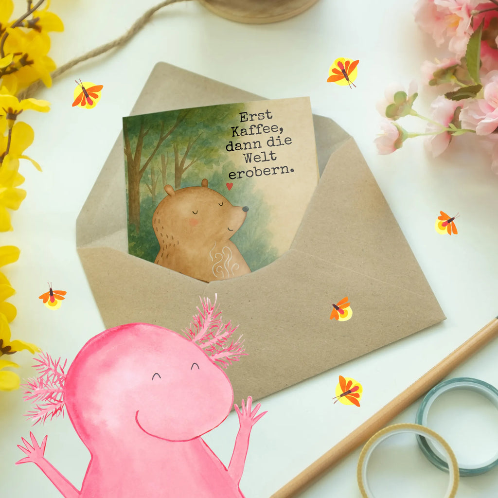 Grußkarte Bär Kaffee Design Grußkarte, Klappkarte, Einladungskarte, Glückwunschkarte, Hochzeitskarte, Geburtstagskarte, Karte, Ansichtskarten, Bär, Teddy, Teddybär, Kaffee, Coffee, Bären, guten Morgen, Morgenroutine, Welt erobern, Welt retten, Motivation
