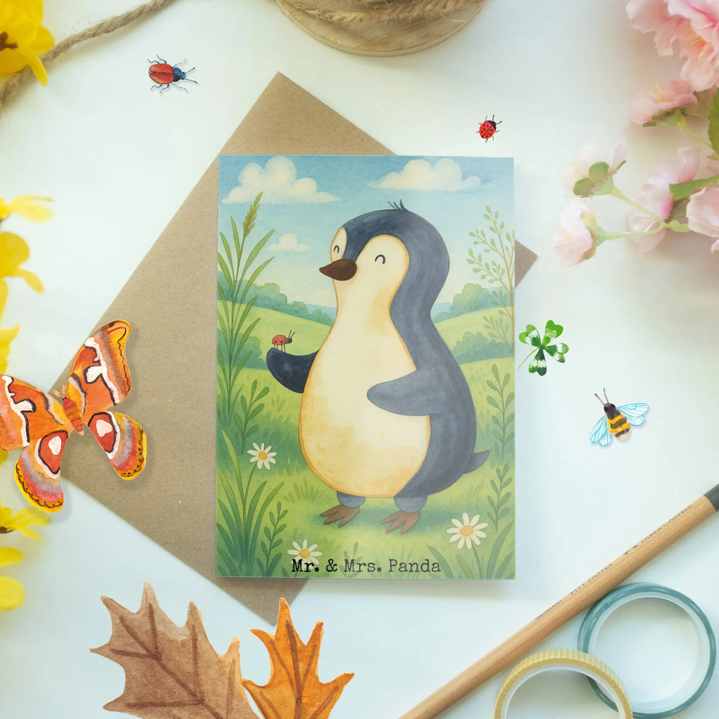 Greetings card Penguin ladybug Design Ansichtskarten, Klappkarte, Geburtstagskarte, Hochzeitskarte, Glückwunschkarte, Grußkarte, Einladungskarte, Karte, Pinguin, Lebensfreude, Pinguine, Glück, Wunder, Liebe, Marienkäfer, Freude