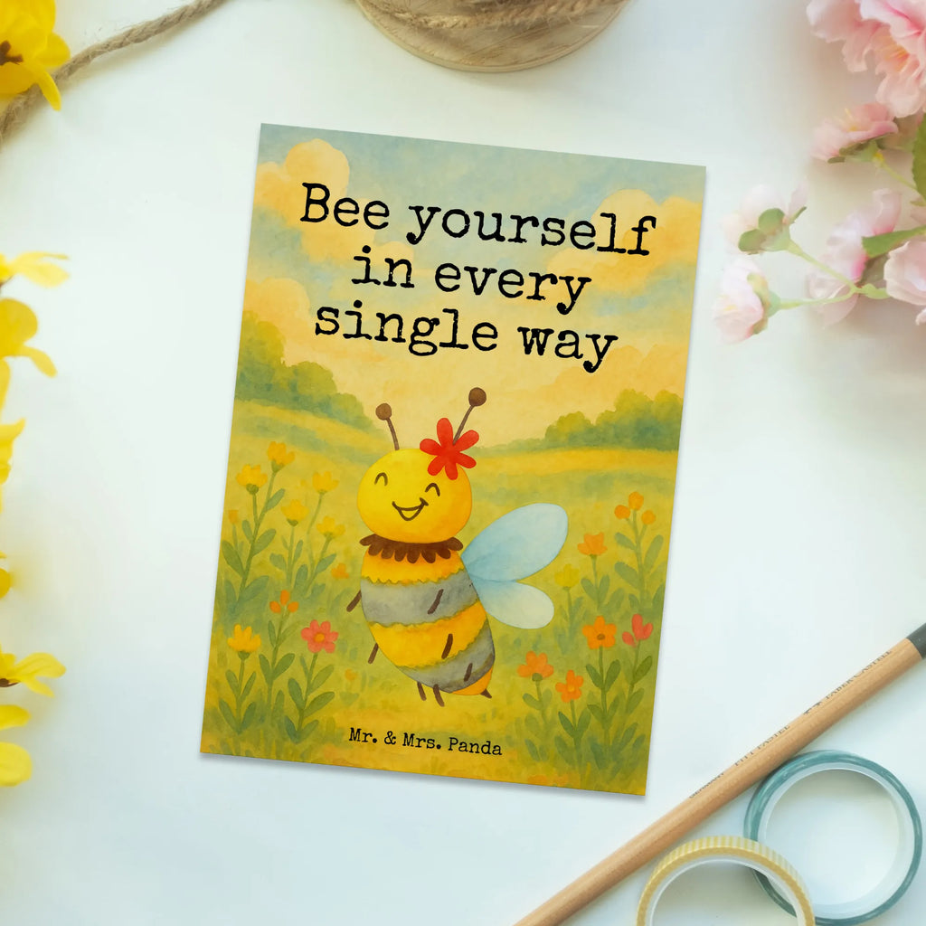 Postkarte Biene Blume Design Postkarte, Karte, Geschenkkarte, Grußkarte, Einladung, Ansichtskarte, Geburtstagskarte, Einladungskarte, Dankeskarte, Ansichtskarten, Einladung Geburtstag, Einladungskarten Geburtstag, Biene, Wespe, Hummel