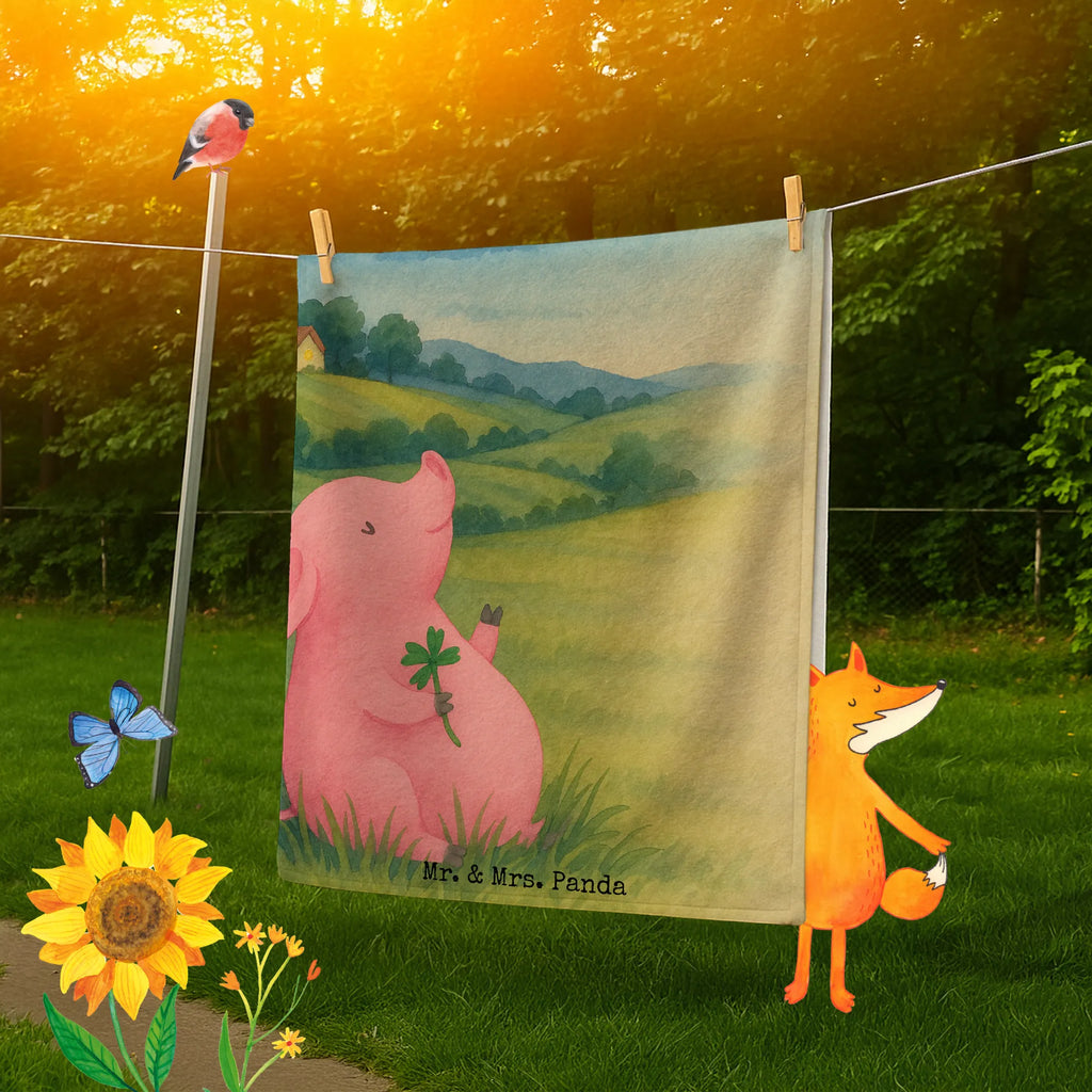 Personalized Bath Towel Pig Luck Design Duschtuch mit Namen, Saunatuch mit Namen, Strandtuch mit Namen, Personalisiertes Badetuch, Kinder Handtuch mit Namen, Personalisiertes Handtuch, Badetuch mit Namen, Tiermotive, Gute Laune, lustige Sprüche, Tiere, Schwein, Glücksschwein. Glück, Ziele, Sernchen, Sterne, Glücksbringer, Träume, Motivation, Schweinchen