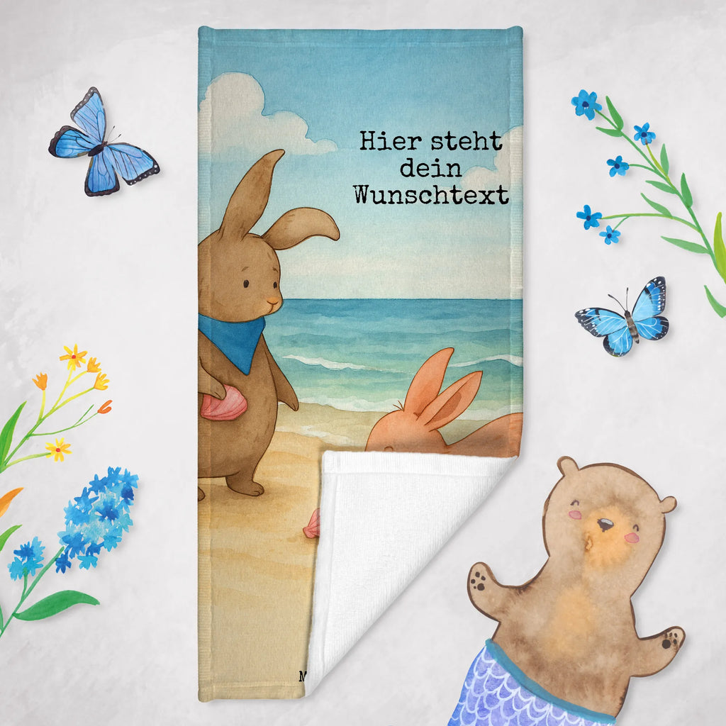 Personalisiertes Badehandtuch Hasen Muschel Design Strandtuch mit Namen, Duschtuch mit Namen, Personalisiertes Handtuch, Badetuch mit Namen, Saunatuch mit Namen, Personalisiertes Badetuch, Kinder Handtuch mit Namen, Familie, Vatertag, Muttertag, Bruder, Schwester, Mama, Papa, Oma, Opa, Freundinnen, best friends, beste Freundin, Hasen, Muscheln, Freundin, Meer, Muscheln sammeln, BFF