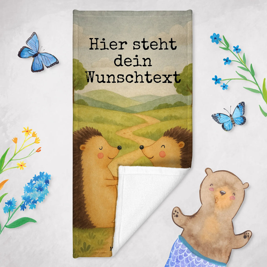 Personalisiertes Badehandtuch Igel Liebe Design Personalisiertes Handtuch, Personalisiertes Badetuch, Duschtuch mit Namen, Saunatuch mit Namen, Kinder Handtuch mit Namen, Strandtuch mit Namen, Badetuch mit Namen, Liebe, Partner, Freund, Freundin, Ehemann, Ehefrau, Heiraten, Verlobung, Heiratsantrag, Liebesgeschenk, Jahrestag, Hocheitstag, Geschenk, Verheiratet, Hochzeitstag, Verliebt, Hochzeit, Liebesbeweis, Igel, Verlobt
