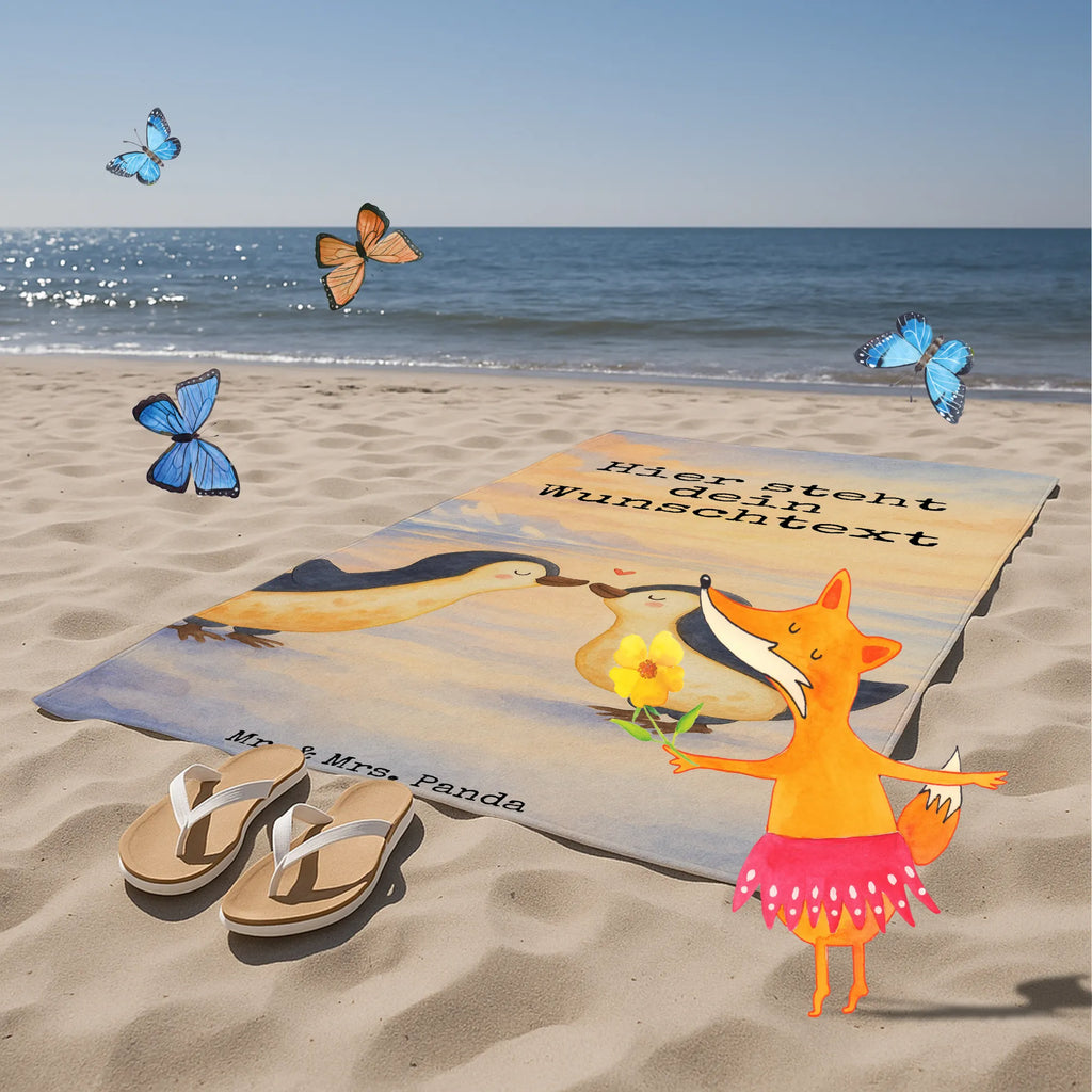 Personalisiertes Badehandtuch Pinguin Liebe Design Strandtuch mit Namen, Saunatuch mit Namen, Duschtuch mit Namen, Kinder Handtuch mit Namen, Personalisiertes Badetuch, Personalisiertes Handtuch, Badetuch mit Namen, Liebe, Partner, Freund, Freundin, Ehemann, Ehefrau, Heiraten, Verlobung, Heiratsantrag, Liebesgeschenk, Jahrestag, Hocheitstag, Verlobter, Geschenkidee, Gastgeschenk, Verlobte, Pinguin, Liebesbeweis, Geschenk Hochzeitstag, Pinguinpaar, Love, Liebesspruch, Pinguin Paar, Pärchen. Liebespaar, Geschenk Freund, Hochzeitstag, Geschenk Freundin, Pinguine, Paar, Hochzeit, Pinguin Liebe