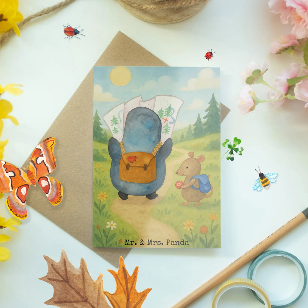 Greetings card Penguin & Mouse Hiker Design Grußkarte, Klappkarte, Einladungskarte, Glückwunschkarte, Hochzeitskarte, Geburtstagskarte, Karte, Ansichtskarten, Pinguin, Pinguine, Abenteurer, Abenteuer, Roadtrip, Ausflug, Wanderlust, wandern