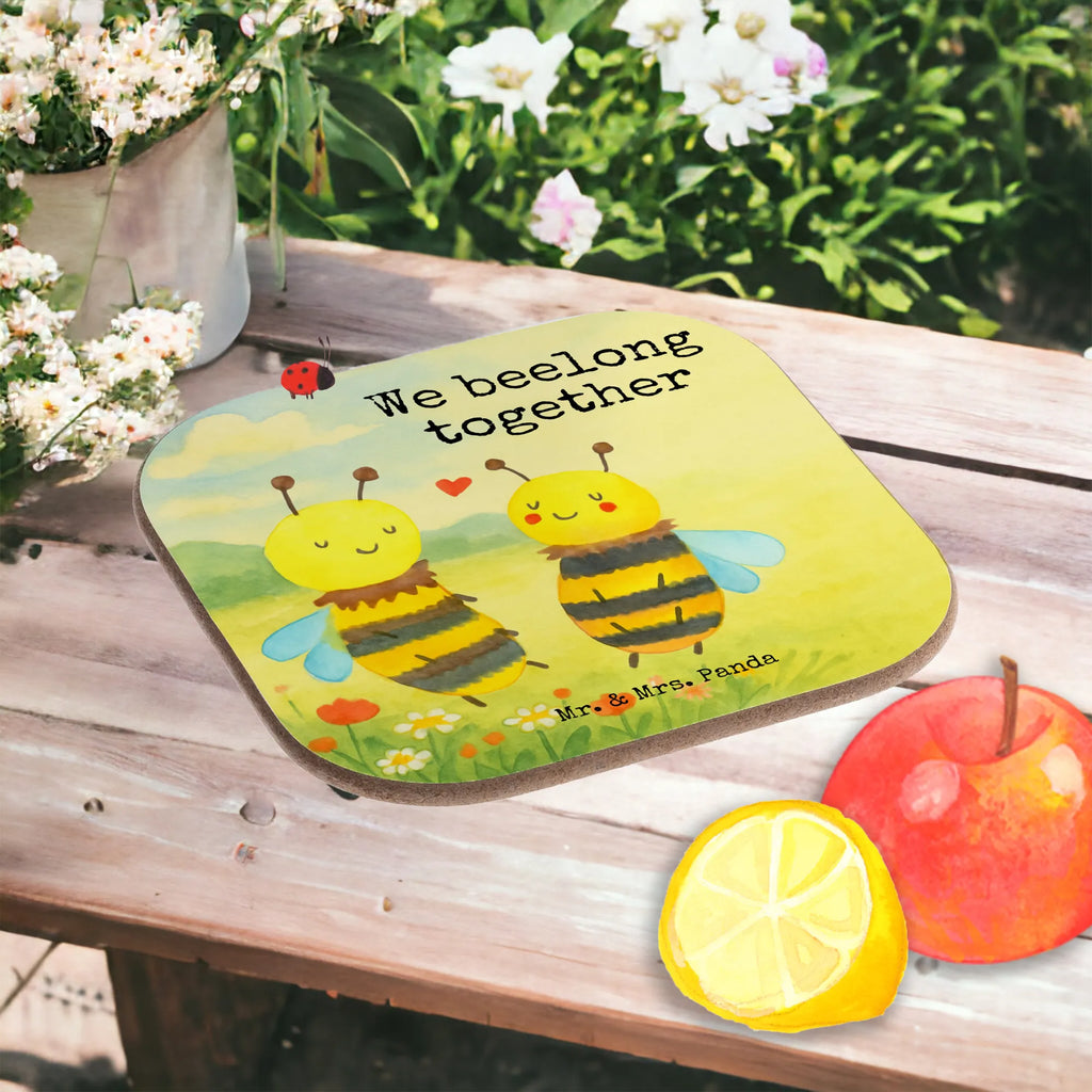 Untersetzer Biene Verliebt Design Untersetzer, Bierdeckel, Glasuntersetzer, Untersetzer Gläser, Getränkeuntersetzer, Untersetzer aus Holz, Untersetzer für Gläser, Korkuntersetzer, Untersetzer Holz, Holzuntersetzer, Tassen Untersetzer, Untersetzer Design, Biene, Wespe, Hummel