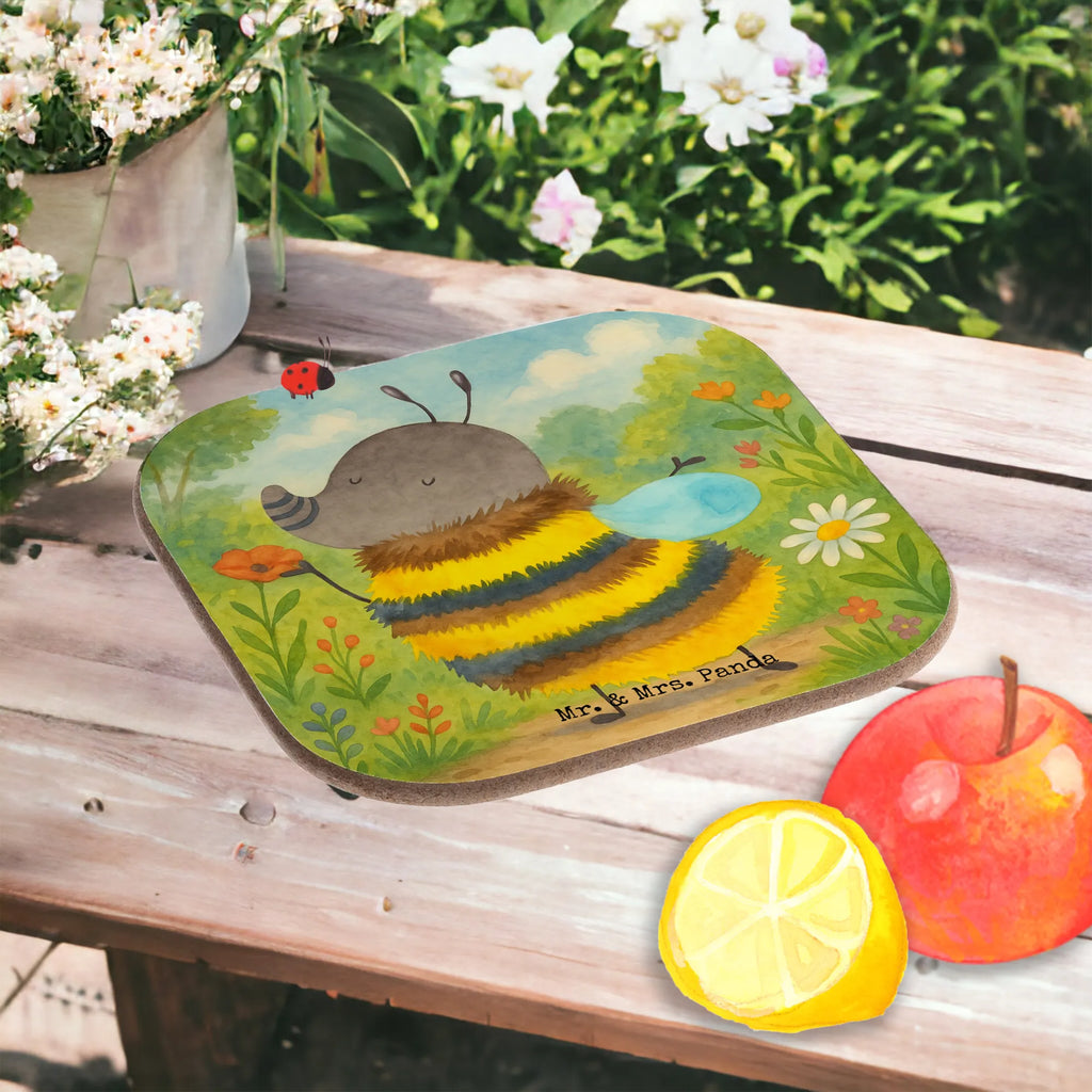 Untersetzer Hummel flauschig Design Untersetzer, Bierdeckel, Glasuntersetzer, Untersetzer Gläser, Getränkeuntersetzer, Untersetzer aus Holz, Untersetzer für Gläser, Korkuntersetzer, Untersetzer Holz, Holzuntersetzer, Tassen Untersetzer, Untersetzer Design, Tiermotive, Gute Laune, lustige Sprüche, Tiere, Hummel, Flauschig, Biene, Blume, Natur