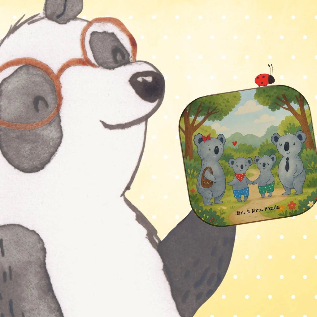 Square coaster Koala family with two kids Design Bierdeckel, Tassen Untersetzer, Getränkeuntersetzer, Untersetzer Gläser, Untersetzer, Korkuntersetzer, Untersetzer Holz, Untersetzer aus Holz, Untersetzer für Gläser, Holzuntersetzer, Untersetzer Design, Glasuntersetzer, Familie, Vatertag, Muttertag, Bruder, Schwester, Mama, Papa, Oma, Opa, Familienzeit, Koala, Koalafamilie, Familienleben, Lieblingsfamilie, beste Familie, Koalabär