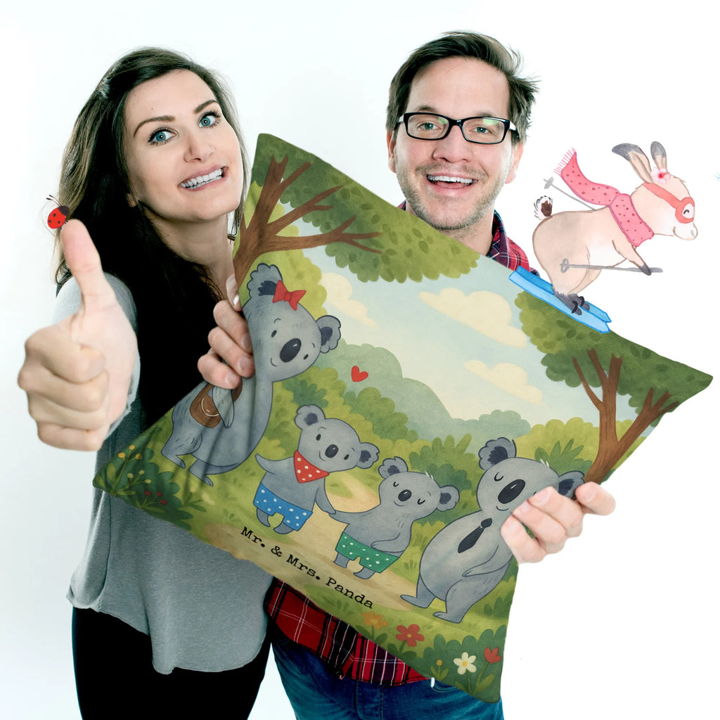 40x40 poduszka Rodzina koali dwa Design Sofakissen, Dekokissen, Kissen 40x40 Waschbar, Couchkissen, Kopfkissen, Sofakissen 40x40, Dekokissen Sofa, sofakissen, Kissen, Motivkissen, Zierkissen, Kissenbezug 40x40, sitzkissen, Kissenhülle, Kissenbezüge, Kopfkissen 40x40, Dekokissen 40x40, Kissenhülle 40x40, Kissen 40x40, Familie, Vatertag, Muttertag, Bruder, Schwester, Mama, Papa, Oma, Opa, Familienleben, Koala, Familienzeit, Koalabär, Koalafamilie, Lieblingsfamilie, beste Familie