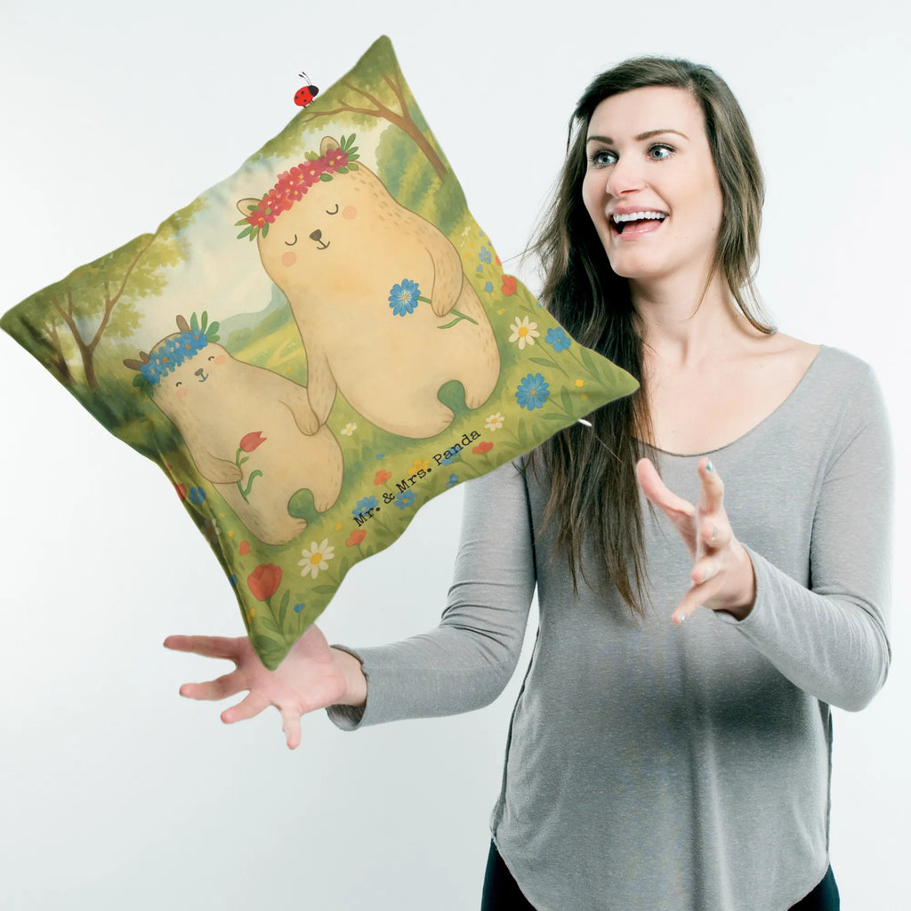 40x40 poduszka Niedźwiedzie z wianuszkiem Design Sofakissen, Zierkissen, Kissenbezüge, sofakissen, Dekokissen, Kissenbezug 40x40, Kopfkissen, sitzkissen, Dekokissen Sofa, Sofakissen 40x40, Kissen, Dekokissen 40x40, Kissenhülle, Kissen 40x40 Waschbar, Kissenhülle 40x40, Motivkissen, Kissen 40x40, Kopfkissen 40x40, Couchkissen, Familie, Vatertag, Muttertag, Bruder, Schwester, Mama, Papa, Oma, Opa, Mutti, Family, Bären, Mutter, Kind, Kinder, Mami, Töchter, Vorbild, Lieblingsmama, Bär, weltbeste Mama, Tochter, Lieblingsmensch, Geschenk Mama. Muttertag, beste Mutter