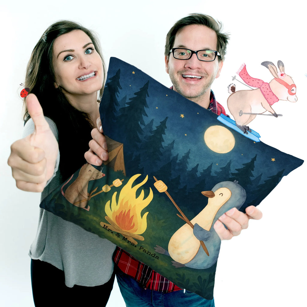Cushion Penguin campfire Design Kissenhülle, Kopfkissen, Sofakissen, Dekokissen, Motivkissen, sofakissen, sitzkissen, Kissen, Kissenbezüge, Kissenbezug 40x40, Kissen 40x40, Kissenhülle 40x40, Zierkissen, Couchkissen, Dekokissen Sofa, Sofakissen 40x40, Dekokissen 40x40, Kopfkissen 40x40, Kissen 40x40 Waschbar, Pinguin, Maus, Pinguine, Lagerfeuer, Leben, Arbeit, Job, Motivation, Büro, Büroalltag, Lebensspruch, Lebensmotivation, Neustart, Liebe, grillen, Feuer, Marshmallows