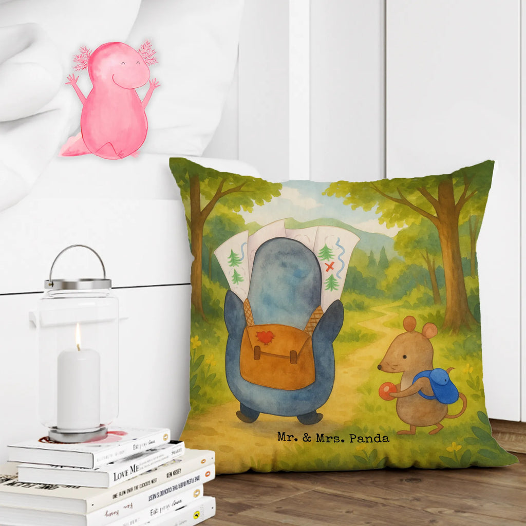 Cushion Penguin & Mouse Hiker Design Sofakissen, Dekokissen Sofa, Kopfkissen 40x40, Dekokissen, Kissenbezug 40x40, Kissenbezüge, Zierkissen, Motivkissen, Kissen 40x40, Sofakissen 40x40, Kissen, Couchkissen, Kissenhülle, Dekokissen 40x40, Kissenhülle 40x40, Kopfkissen, sofakissen, Kissen 40x40 Waschbar, sitzkissen, Pinguin, Roadtrip, Abenteurer, Wanderlust, Abenteuer, Pinguine, Ausflug, wandern