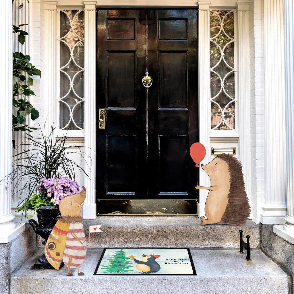Personalized doormat penguin Christmas tree Design Haustürmatte personalisiert, Fußmatte bedrucken, Wunschnamen, Türvorleger personalisiert, Namensfussmatte, Personalisierte Fußmatte, Fußmatte mit Namen, Personalisiert, Türvorleger mit Namen, Personalisieruung, Bedrucken, Winter, Weihnachten, Weihnachtsdeko, Nikolaus, Advent, Heiligabend, Wintermotiv, Pinguin