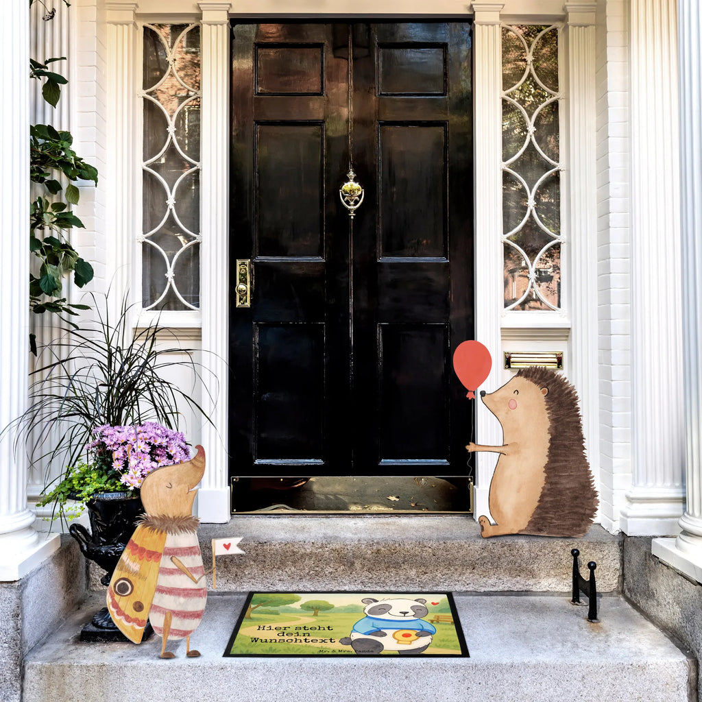 Personalized doormat Panda artificial anus Design Türvorleger mit Namen, Fußmatte bedrucken, Personalisierte Fußmatte, Namensfussmatte, Personalisiert, Bedrucken, Fußmatte mit Namen, Wunschnamen, Personalisieruung, Türvorleger personalisiert, Haustürmatte personalisiert, Stomabeutel, Panda, künstlicher Darmausgang, Stoma