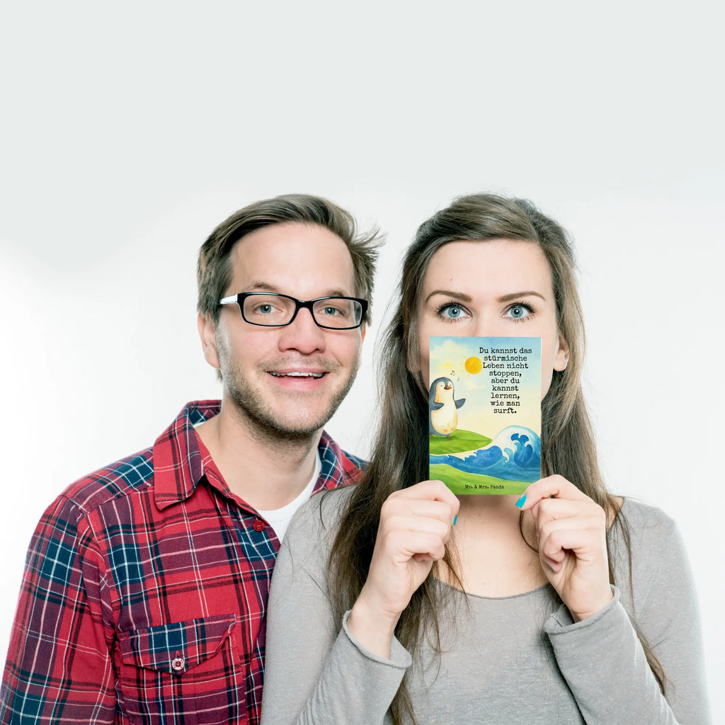 Postkarte Pinguin Surfer Design Designkarte, einzelkarte, Ansichtskarten, kunstkarte, Postkarten, Kunstkarten, Grußkarte, Fotokarte, bildkarte, spruchkarte, Postkarte, Motivkarte, Ansichtskarte, Pinguin, Surfen, Portugal, Pinguine, Wellen Reiten, Surfer, Hawaii, Urlaub, Wellen