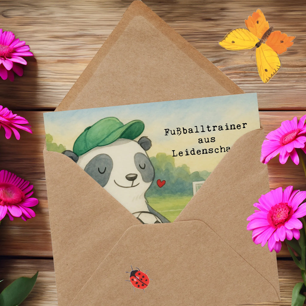 Deluxe Card soccer coach passion Design Glückwunschkarte, Klappkarte, Hochzeitskarte, Karte, Grußkarte, Hochwertige Grußkarte, Einladungskarte, Geburtstagskarte, Hochwertige Klappkarte, Beruf, Ausbildung, Jubiläum, Abschied, Rente, Kollege, Kollegin, Geschenk, Schenken, Arbeitskollege, Mitarbeiter, Firma, Danke, Dankeschön, Fußballspiel, Verein Fußball, Fußballtrainer, Glücksbringer