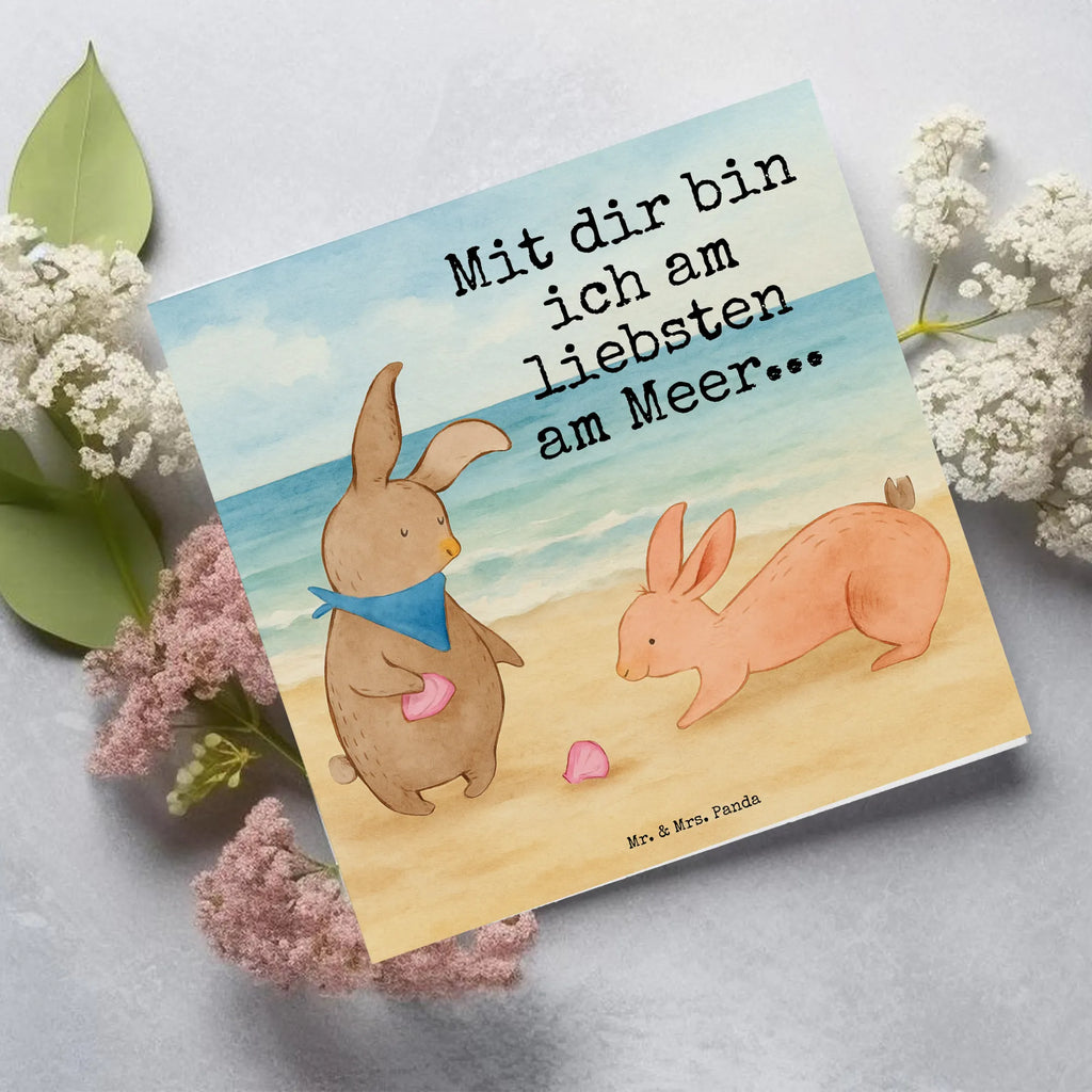 Deluxe Card Bunnies with seashell Design Karte, Grußkarte, Klappkarte, Einladungskarte, Glückwunschkarte, Hochzeitskarte, Geburtstagskarte, Hochwertige Grußkarte, Hochwertige Klappkarte, Familie, Vatertag, Muttertag, Bruder, Schwester, Mama, Papa, Oma, Opa, Hasen, beste Freundin, Freundin, Freundinnen, best friends, BFF, Muscheln sammeln, Muscheln, Meer